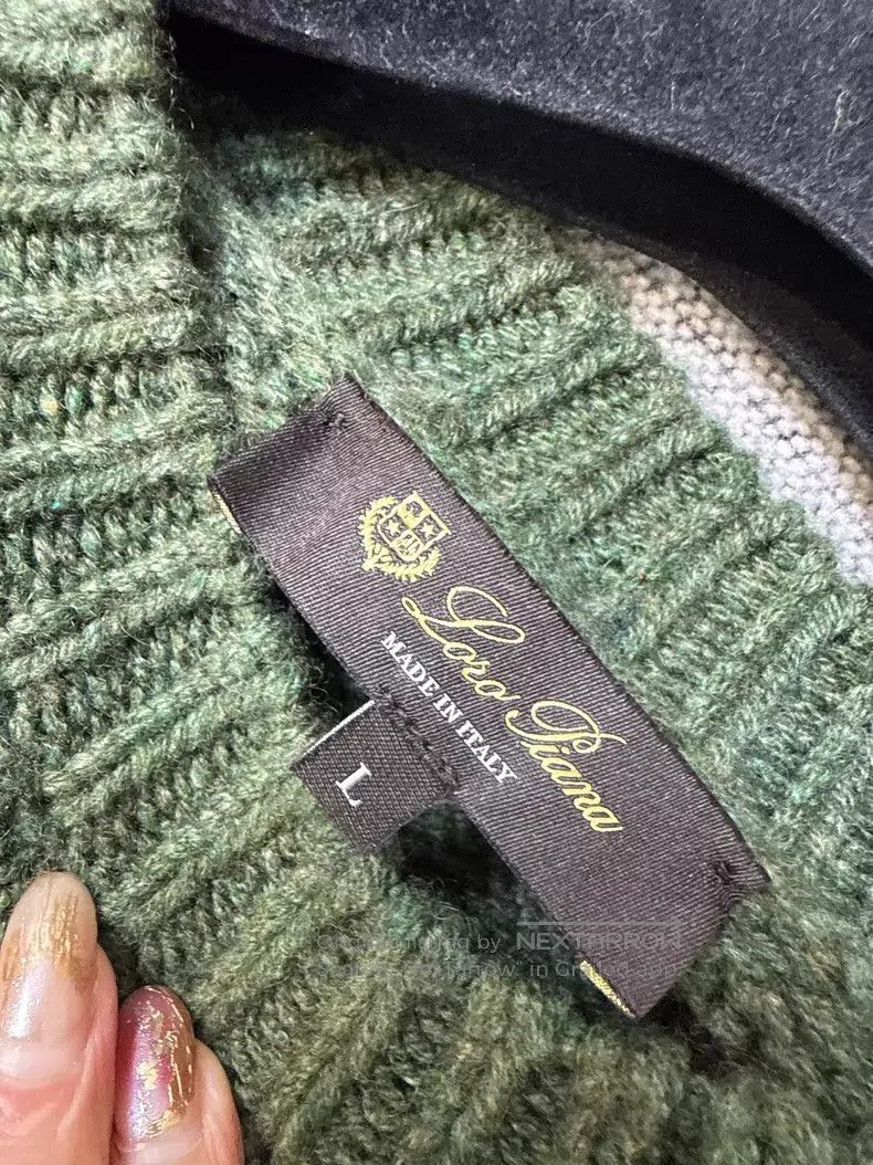 Loro Piana Loro Piana Carezza olive green round neck cashmere sweater Size L / US 10 / IT 46 - 4 Thumbnail