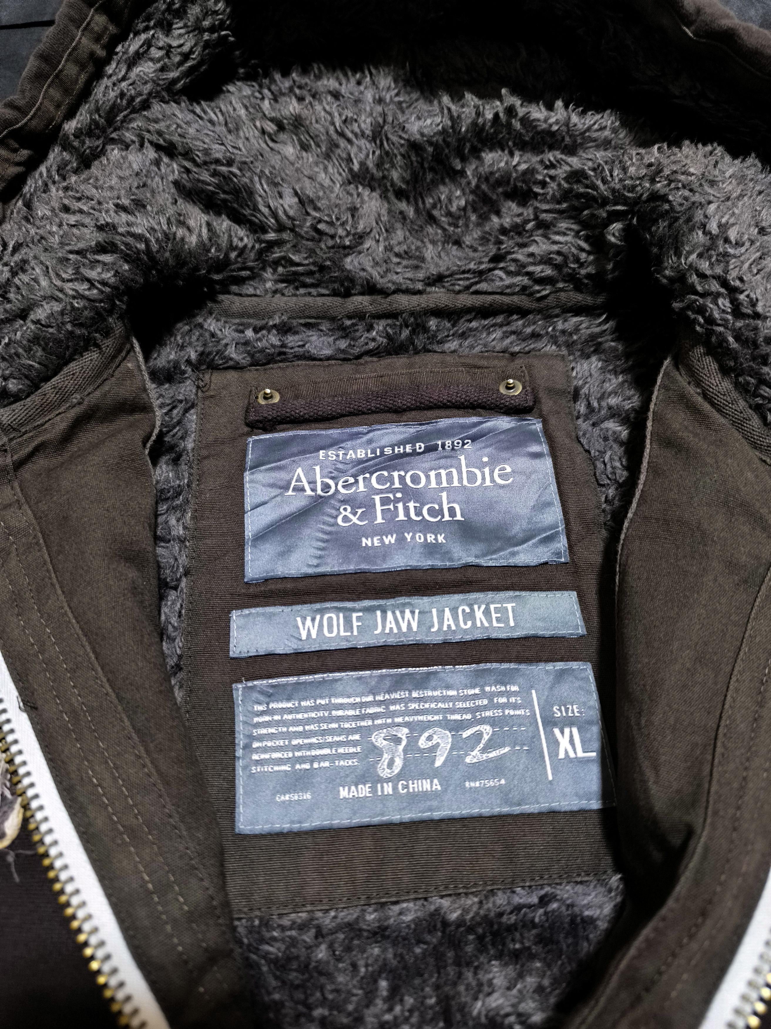 Abercrombie & Fitch Vintage Y2k Abercrombie & Fitch Wolf jaw jacket Size US XL / EU 56 / 4 - 3 Thumbnail