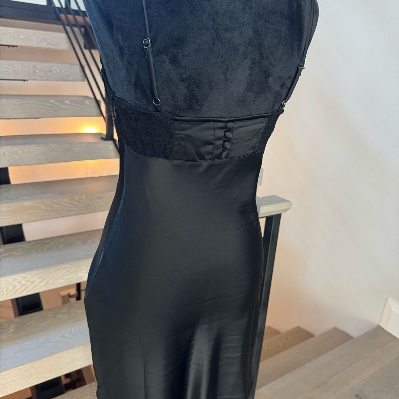 Urban Outfitters Urban outfitters New Elegant Black Satin Slip Dress size XS Size XS / US 0-2 / IT 36-38 - 10 Thumbnail