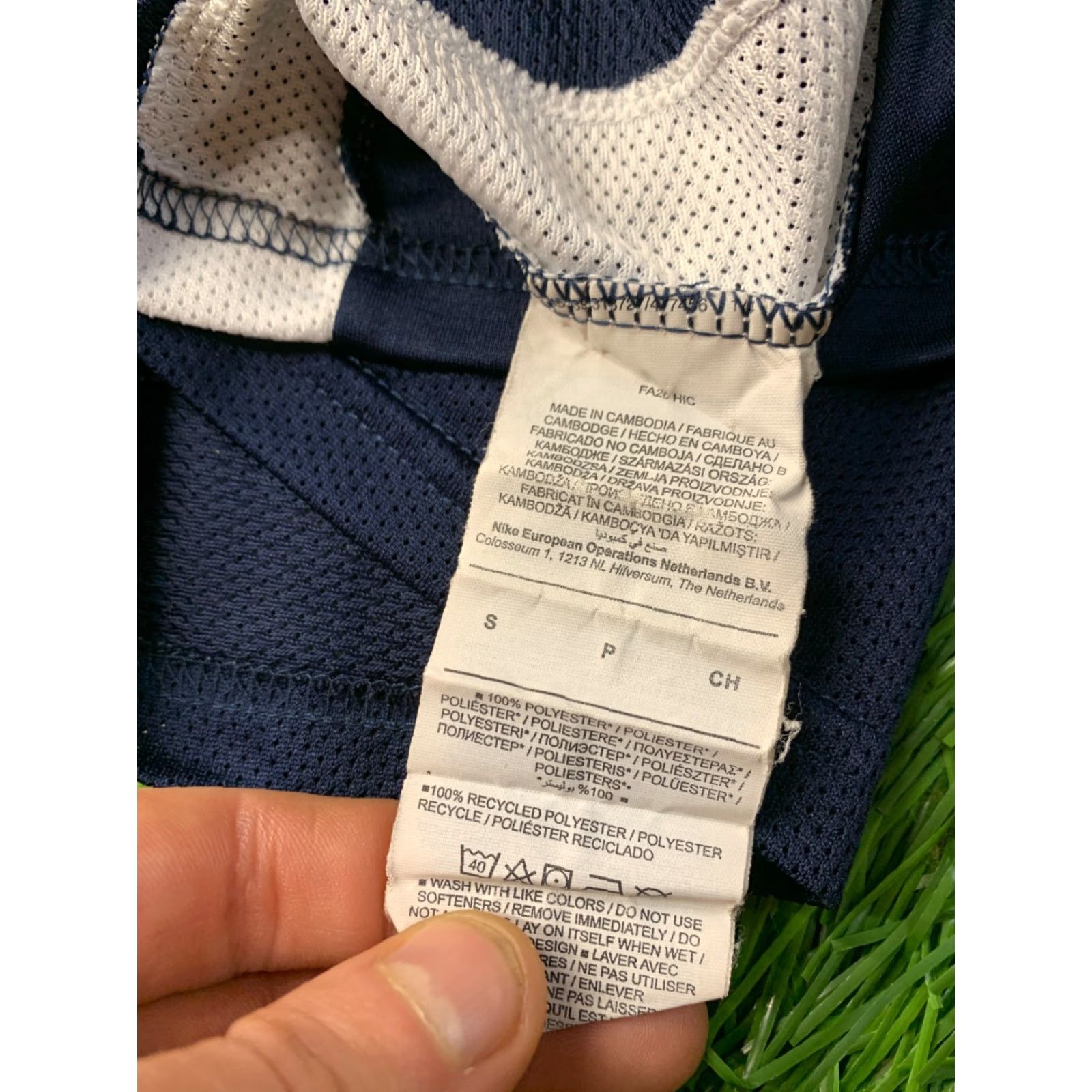 Nike Nike Academy Dri-FIT Shirt Men S Navy Blue/White Football Jersey tee 2020 Nike Dri-FIT Shirt Men S Navy Football 2020 Nike Academy Dri-FIT Shirt Men S Size US S / EU 44-46 / 1 - 6 Thumbnail