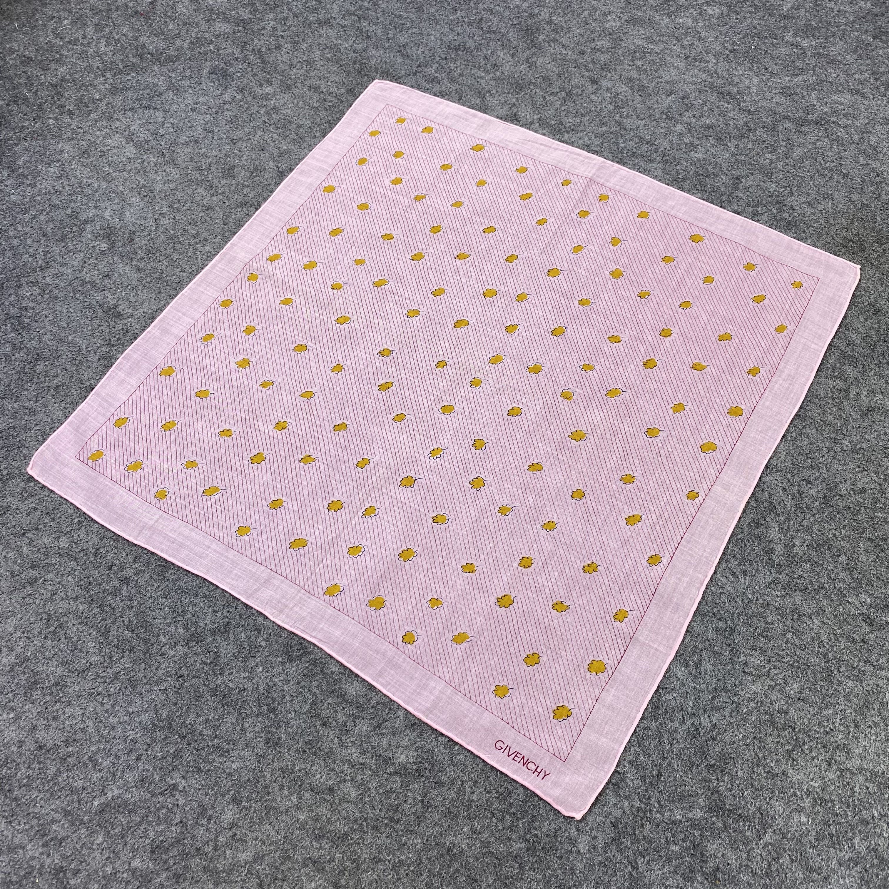 Givenchy Givenchy Handkerchief / Bandana / Neckerchief-B2199 Size ONE SIZE - 4 Thumbnail