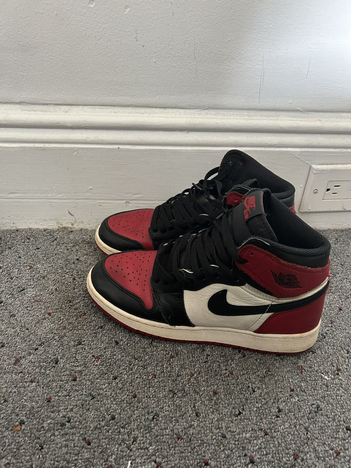 Jordan Brand × Nike Air Jordan 1 Retro High OG 'Bred Toe' 7Y Size US 7 / EU 40 - 11 Thumbnail