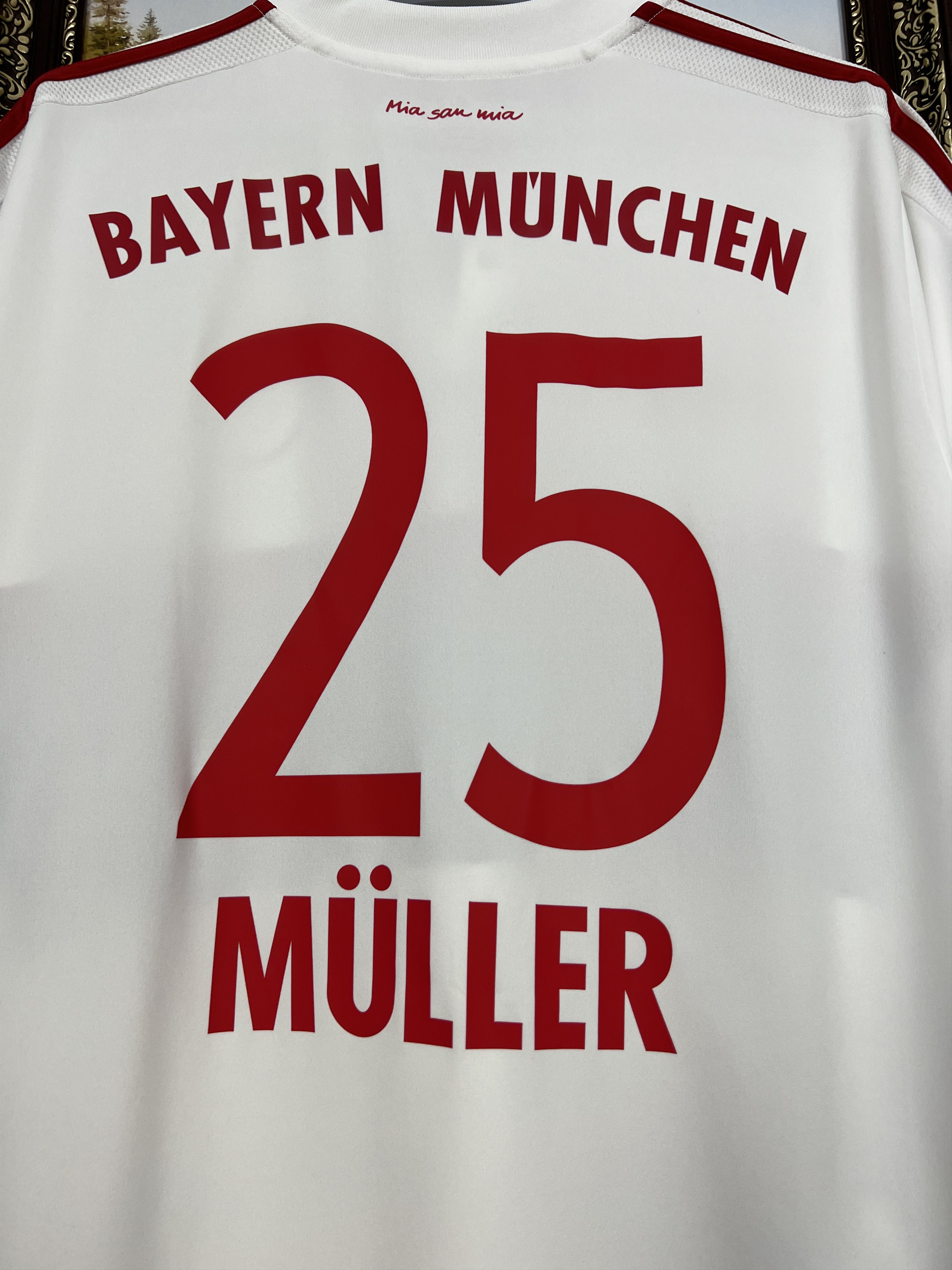 Adidas Bayern Munich Away football shirt 2015 #25 Muller Adidas Size US XL / EU 56 / 4 - 15 Thumbnail