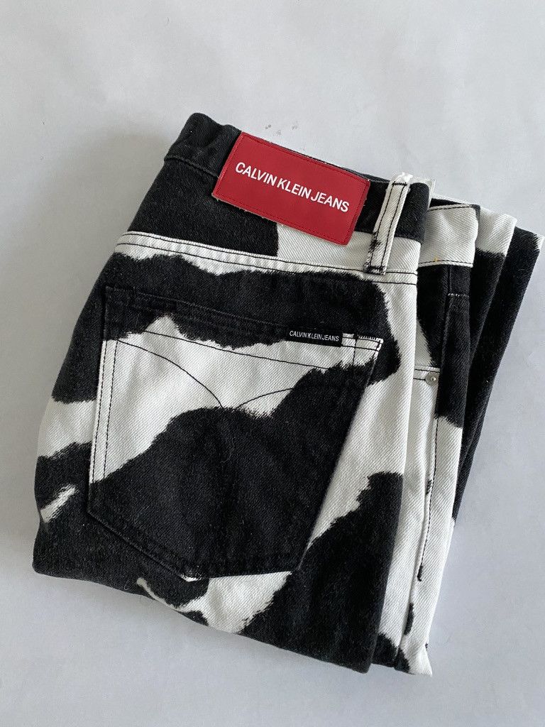 Calvin Klein 205W39NYC Calvin Klein 205W39NYC Cowprint Pants Size US 33 - 2 Thumbnail