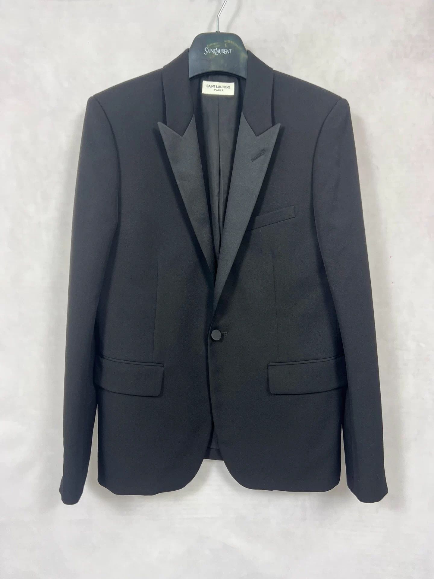 Saint Laurent Paris SLP 22fw Le Smoking Black Silk Peak Lapel 48 Mint Size 48S - 1 Thumbnail