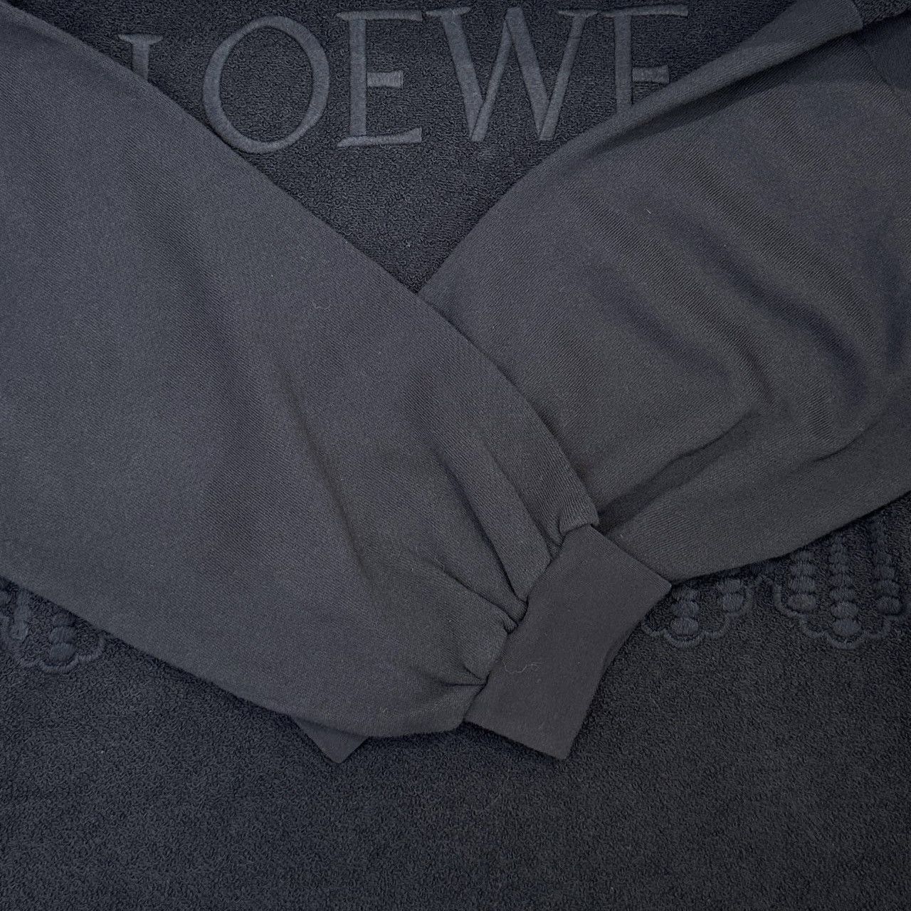 Loewe Loewe black cotton round-neck long-sleeve hoodie Size M / US 6-8 / IT 42-44 - 5 Thumbnail