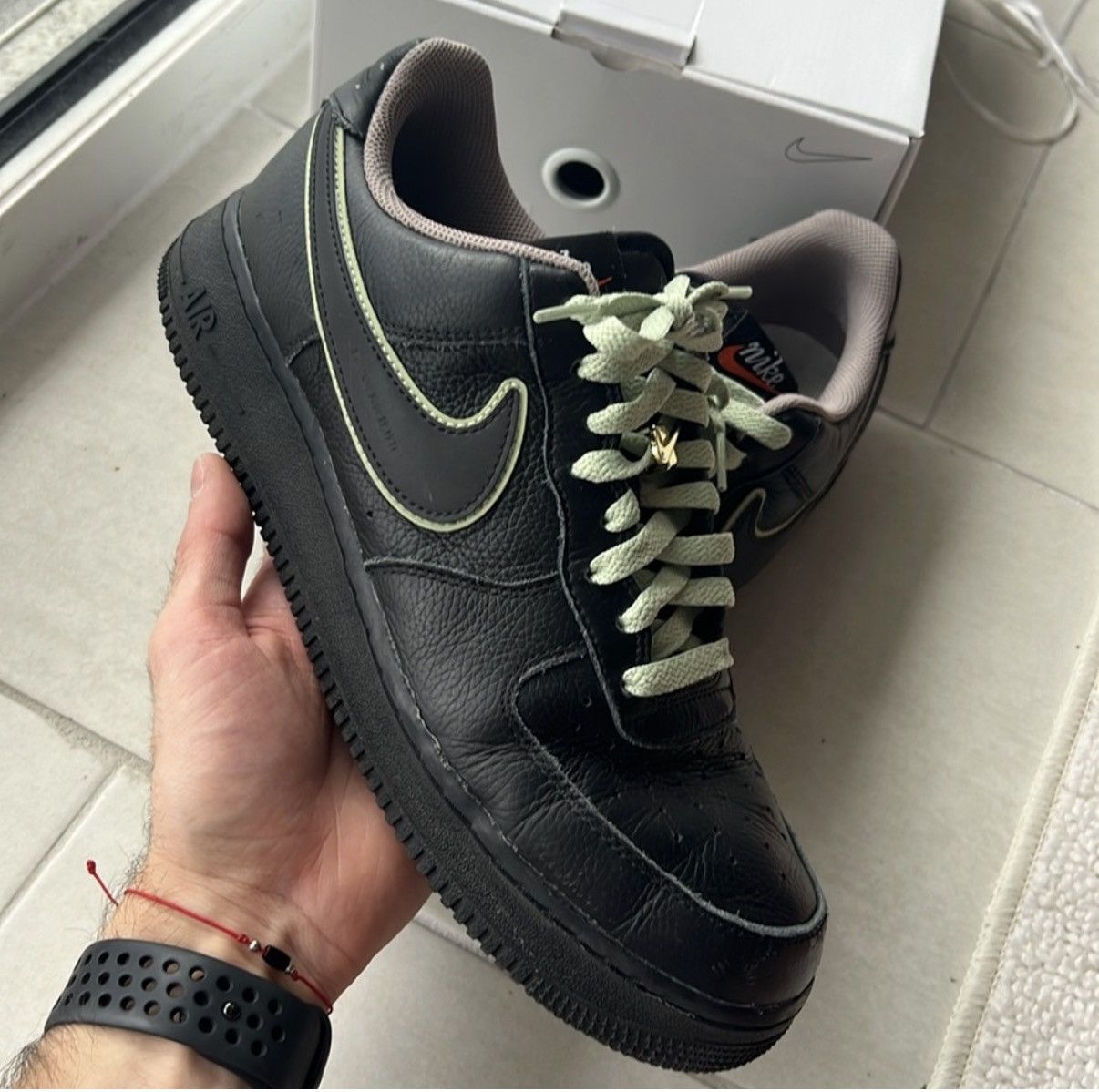Nike Nike Air Force 1 Black Size US 10 / EU 43 - 1 Thumbnail