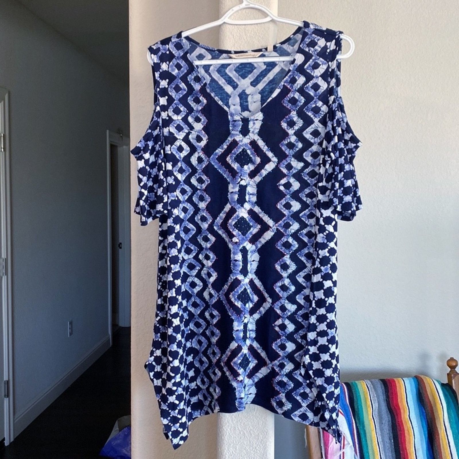 Soft Surroundings Soft Surroundings Talia Top Tunic Ikat Print Beaded Geo sz M Size M / US 6-8 / IT 42-44 - 1 Thumbnail