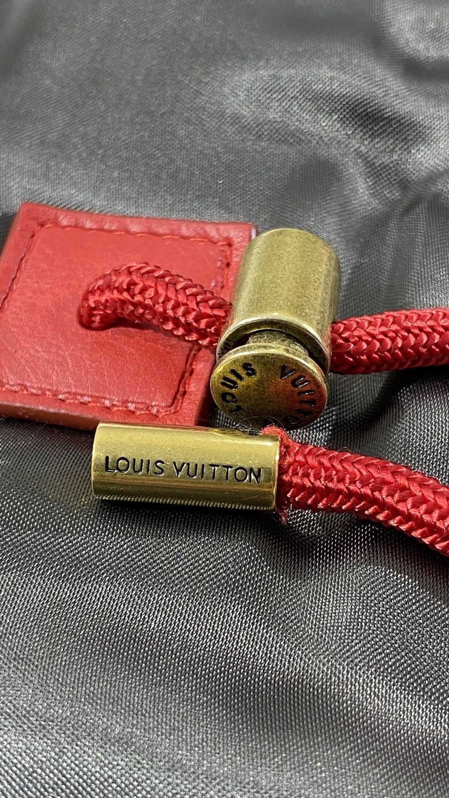 Louis Vuitton × Supreme Louis Vuitton X SUPREME 1 OF 1 Unreleased Sample Red Parka Size US M / EU 48-50 / 2 - 17 Thumbnail