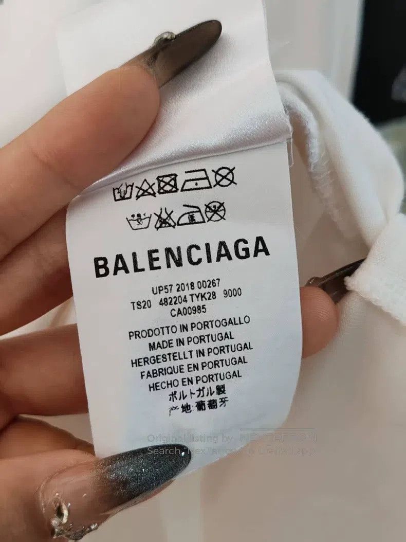 Balenciaga Balenciaga Letter Logo T-Shirt Size US S / EU 44-46 / 1 - 5 Thumbnail