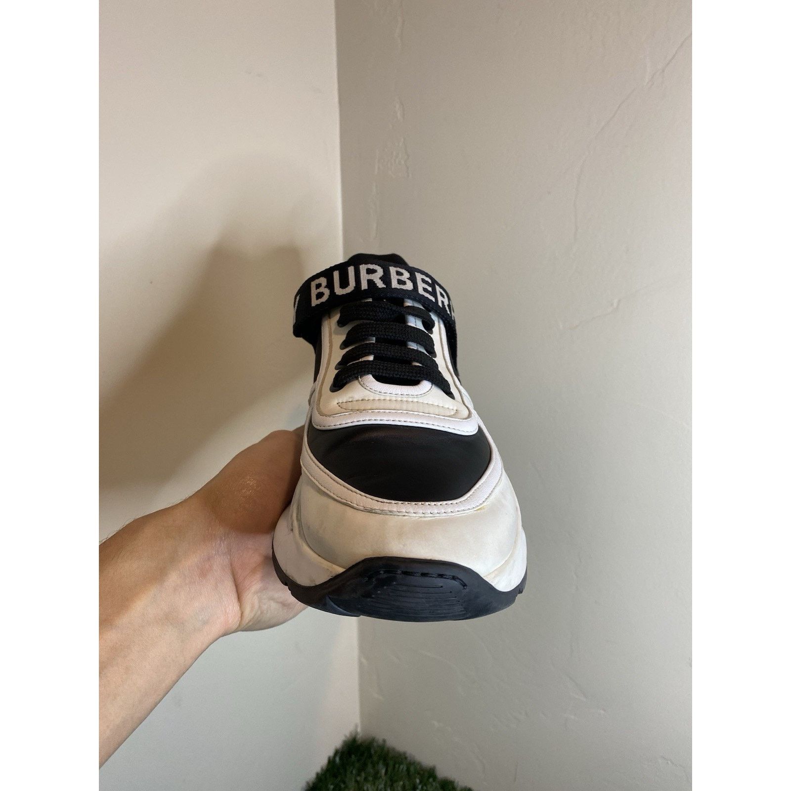 Burberry Burberry Ronnie Sneaker | Size 8 US (41 EU ) Size US 8 / EU 41 - 13 Thumbnail