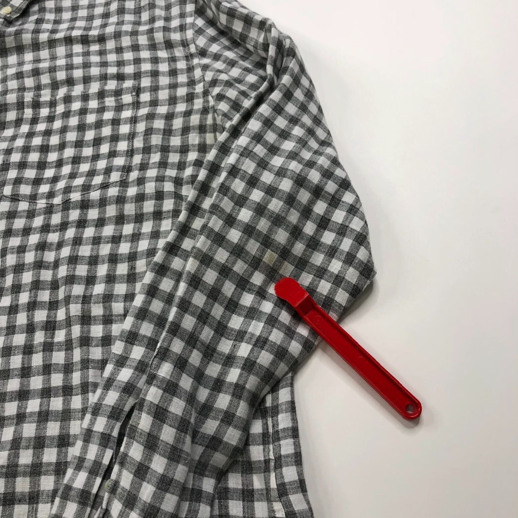 Banana Republic Banana Republic Camden Fit XL 18/38 100% Linen LS Check Casual Shirt Gray PLS RE Size US XL / EU 56 / 4 - 3 Thumbnail