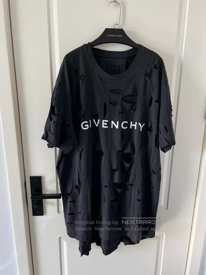 Givenchy Givenchy Ripped Destroyed Short-Sleeve T-Shirt Size US L / EU 52-54 / 3 - 1 Thumbnail