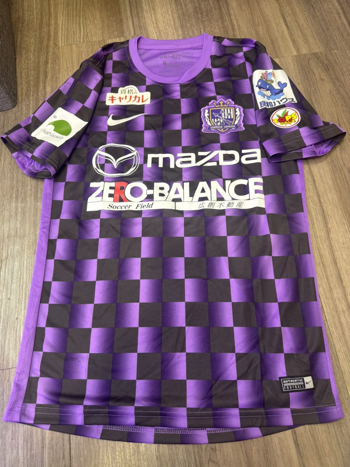 Japanese Brand Sanfrecce Hiroshima training jersey Size US S / EU 44-46 / 1 - 1 Thumbnail