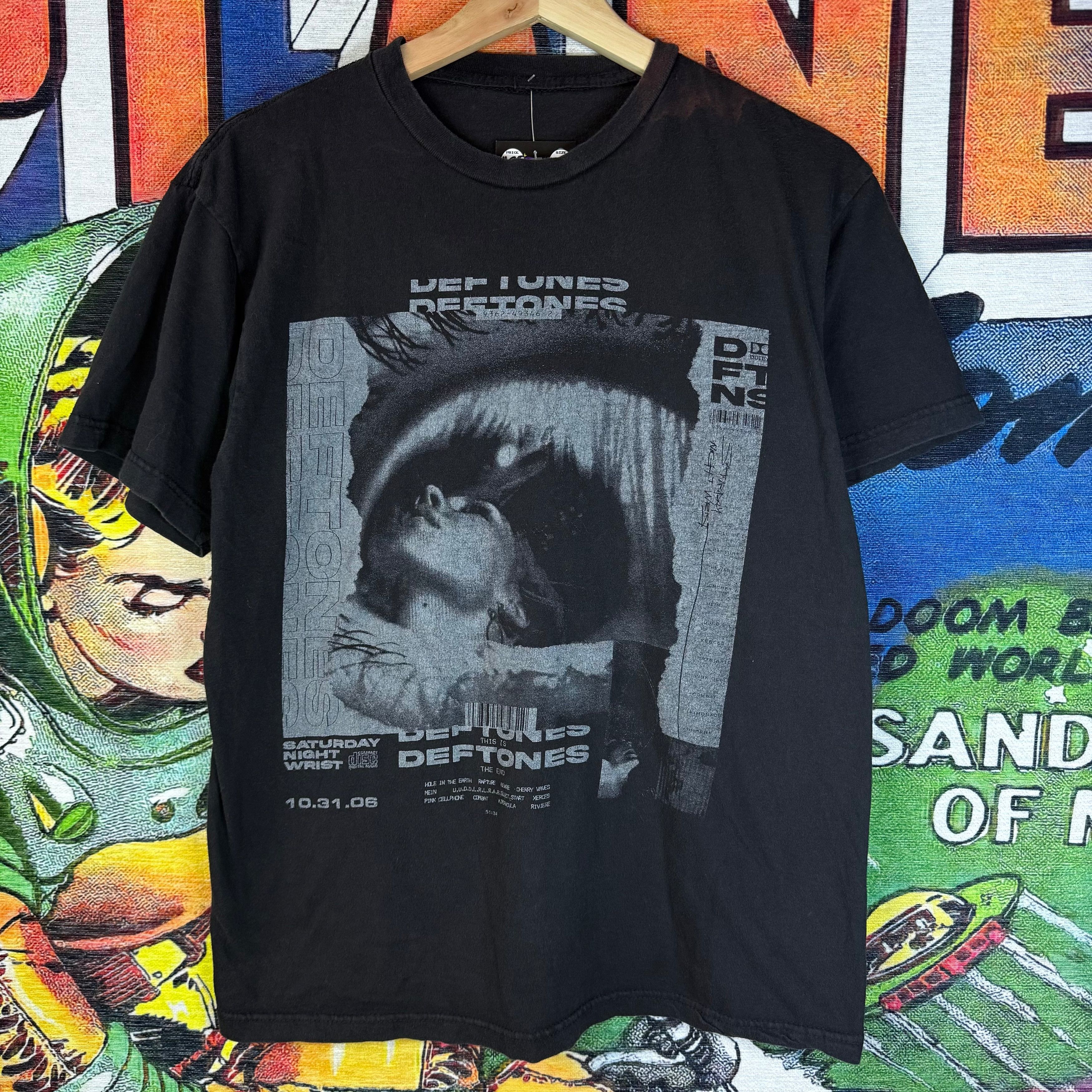 Band Tees Deftones Saturday Night Wrist Graphic Tee Size Medium Size US M / EU 48-50 / 2 - 1 Thumbnail