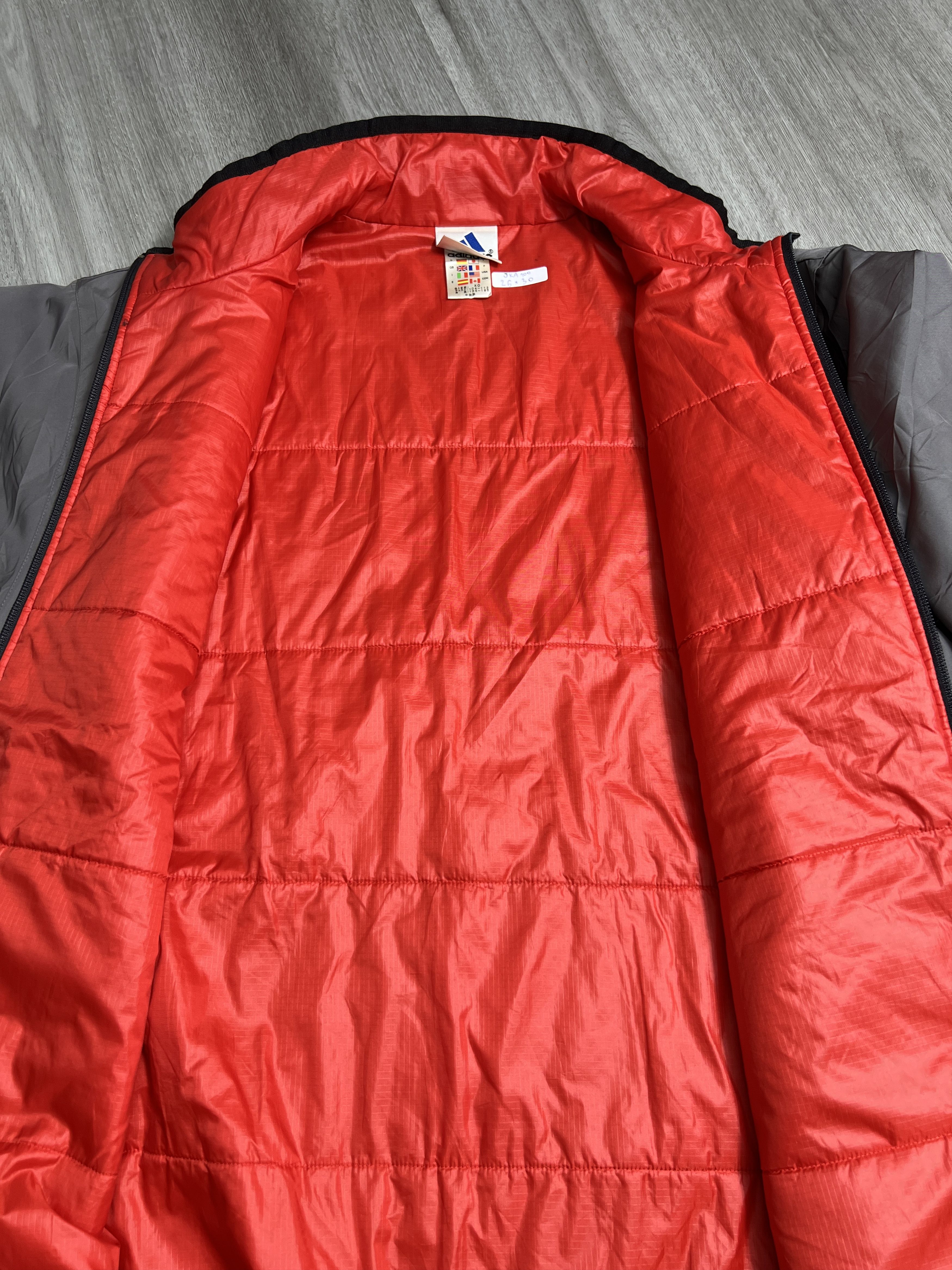 Adidas Vintage ADIDAS Climawarm Polyester Lined Jacket (XL) JKA100 Size US XL / EU 56 / 4 - 8 Thumbnail