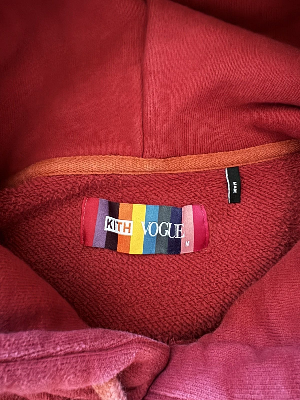 Kith × Vogue 2017 Kith x Vogue Tonal Box Logo Hoodie Pompeain Red Size M Size US M / EU 48-50 / 2 - 4 Thumbnail