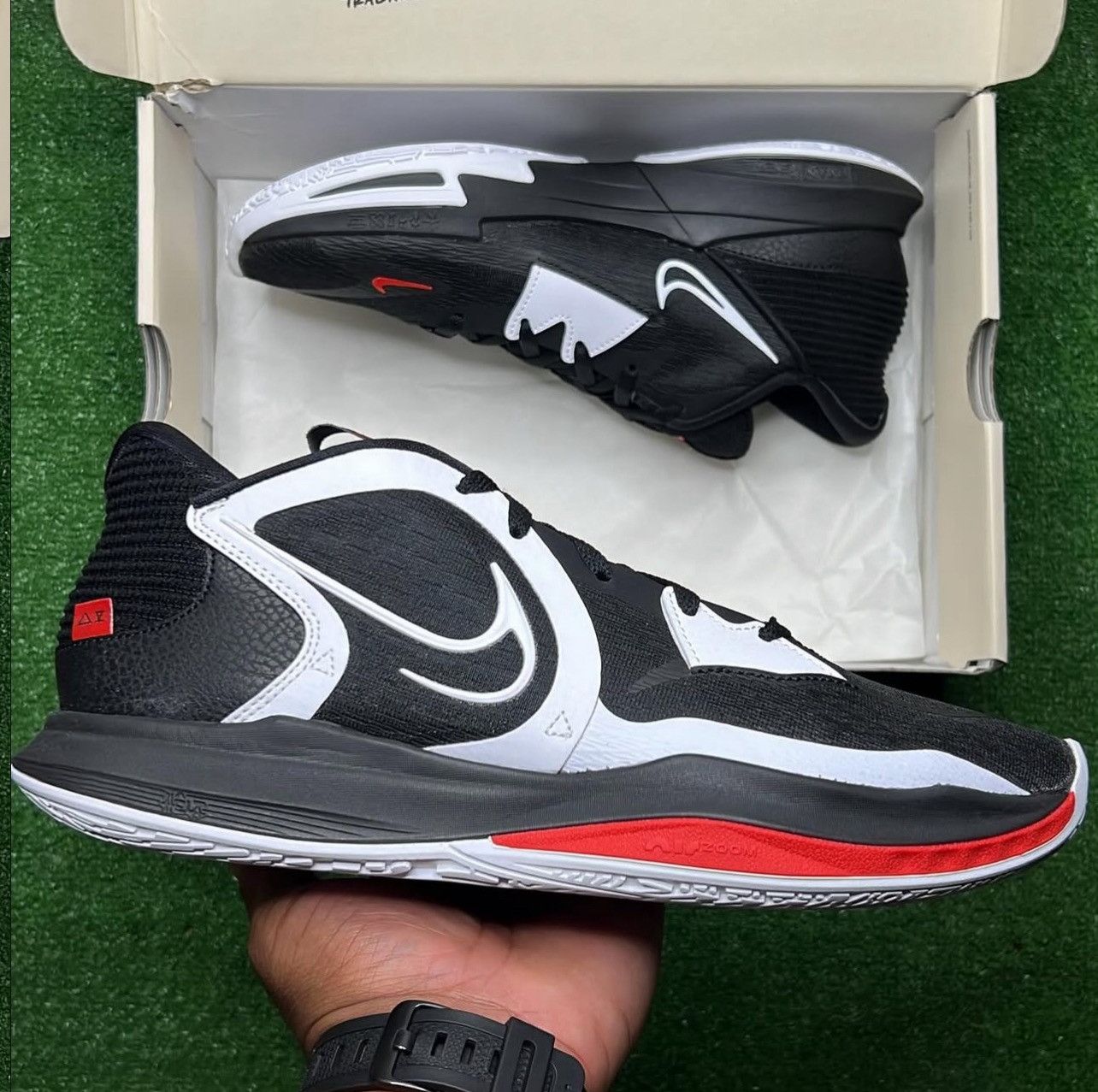 Nike Kyrie Low 5 ‘Bred’ Size US 9.5 / EU 42-43 - 3 Thumbnail