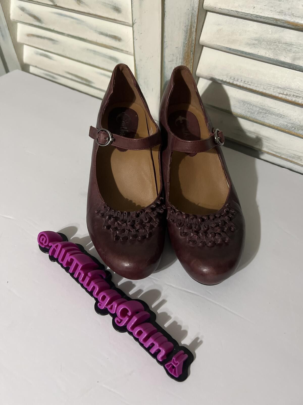 Other Earthies Shipley Merlot Leather Mary Jane Heels Size 7.5 Size US 7 / IT 37 - 4 Thumbnail