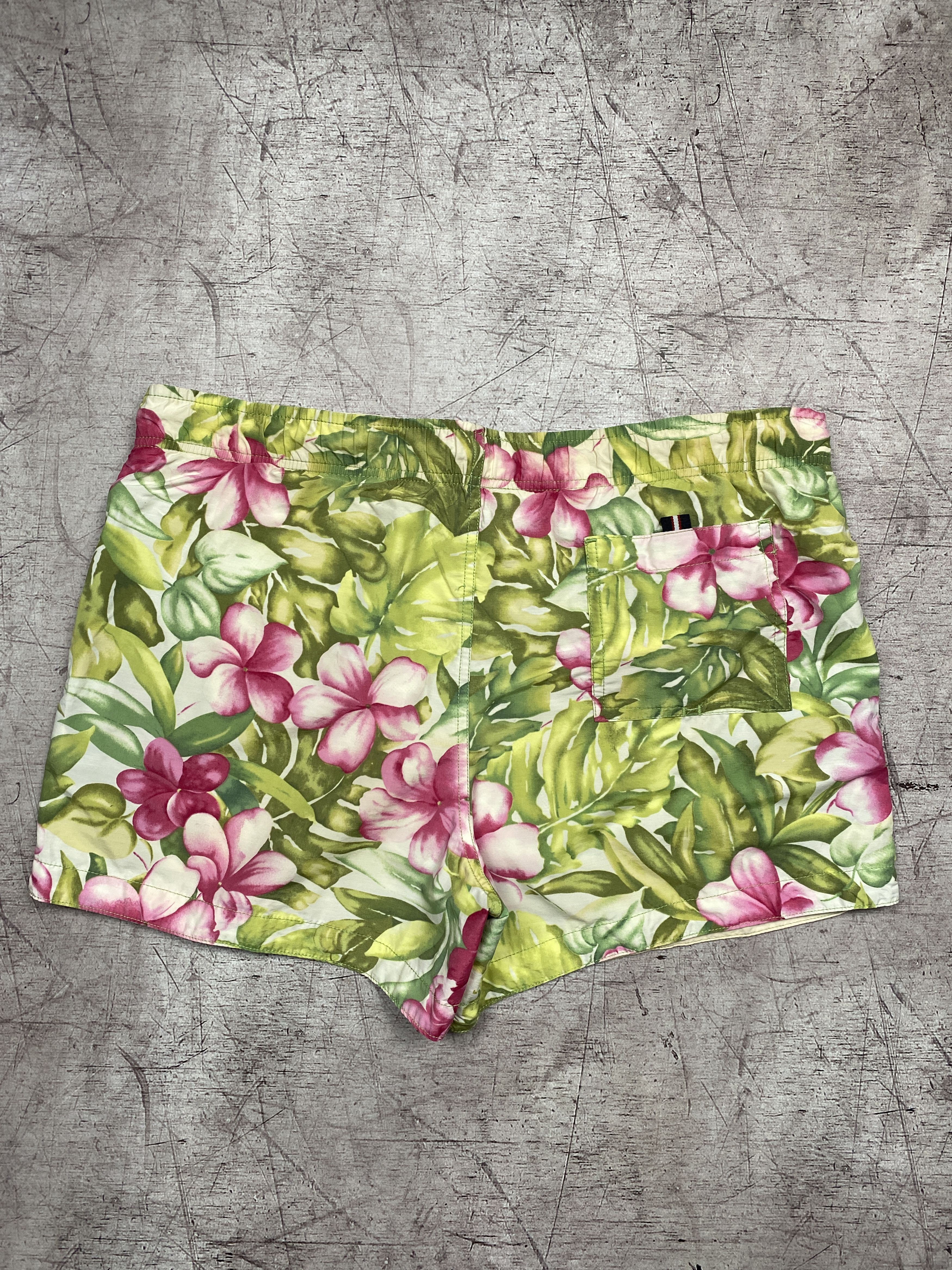Tommy Hilfiger Tommy Hilfiger Vintage Mens Floral Print Nylon Shorts Size US 32 / EU 48 - 8 Thumbnail