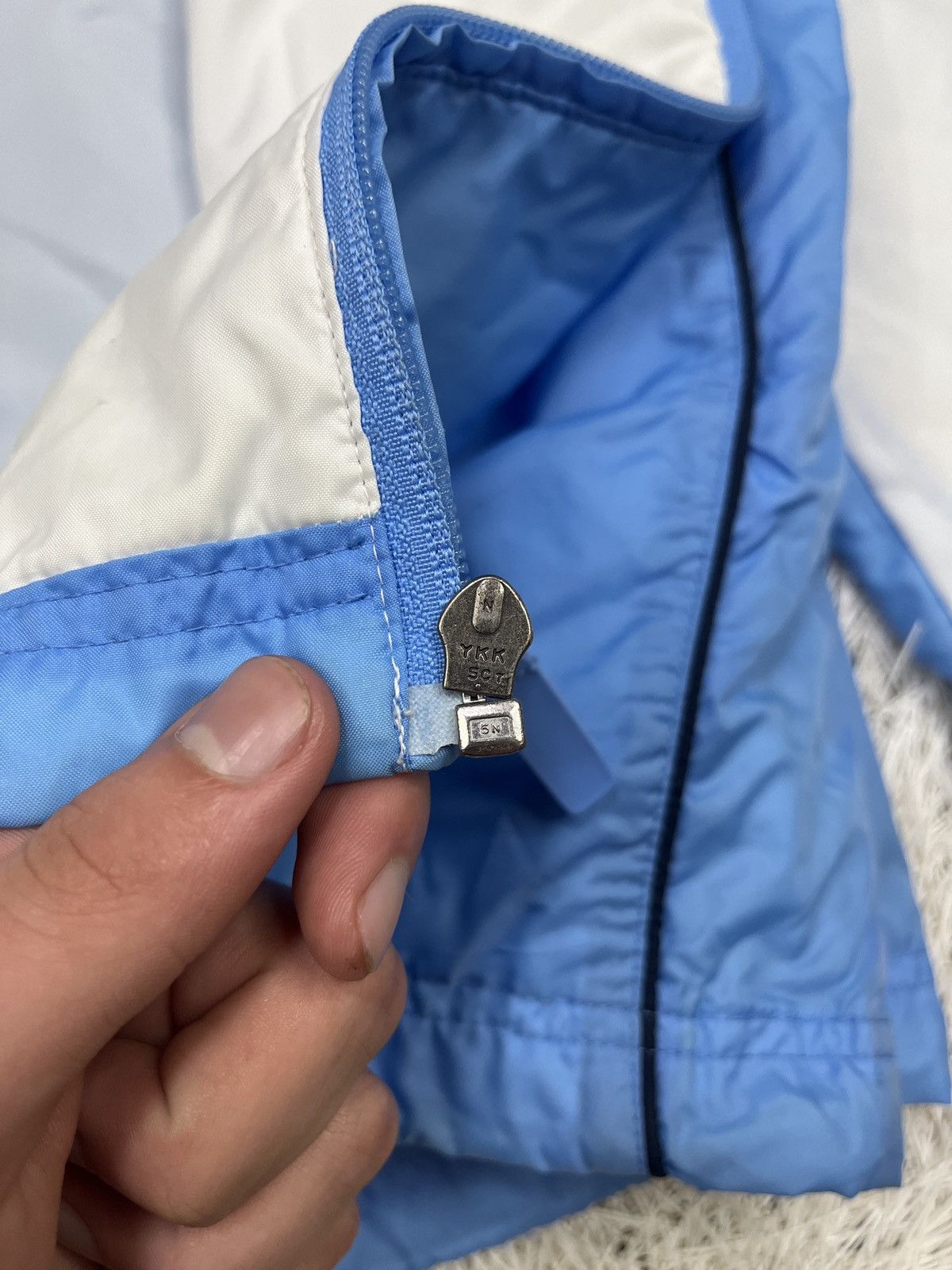 Vintage Vintage 90s Nike Blue White Nylon Zip-Up Track Jacket Y2K Size US L / EU 52-54 / 3 - 6 Thumbnail