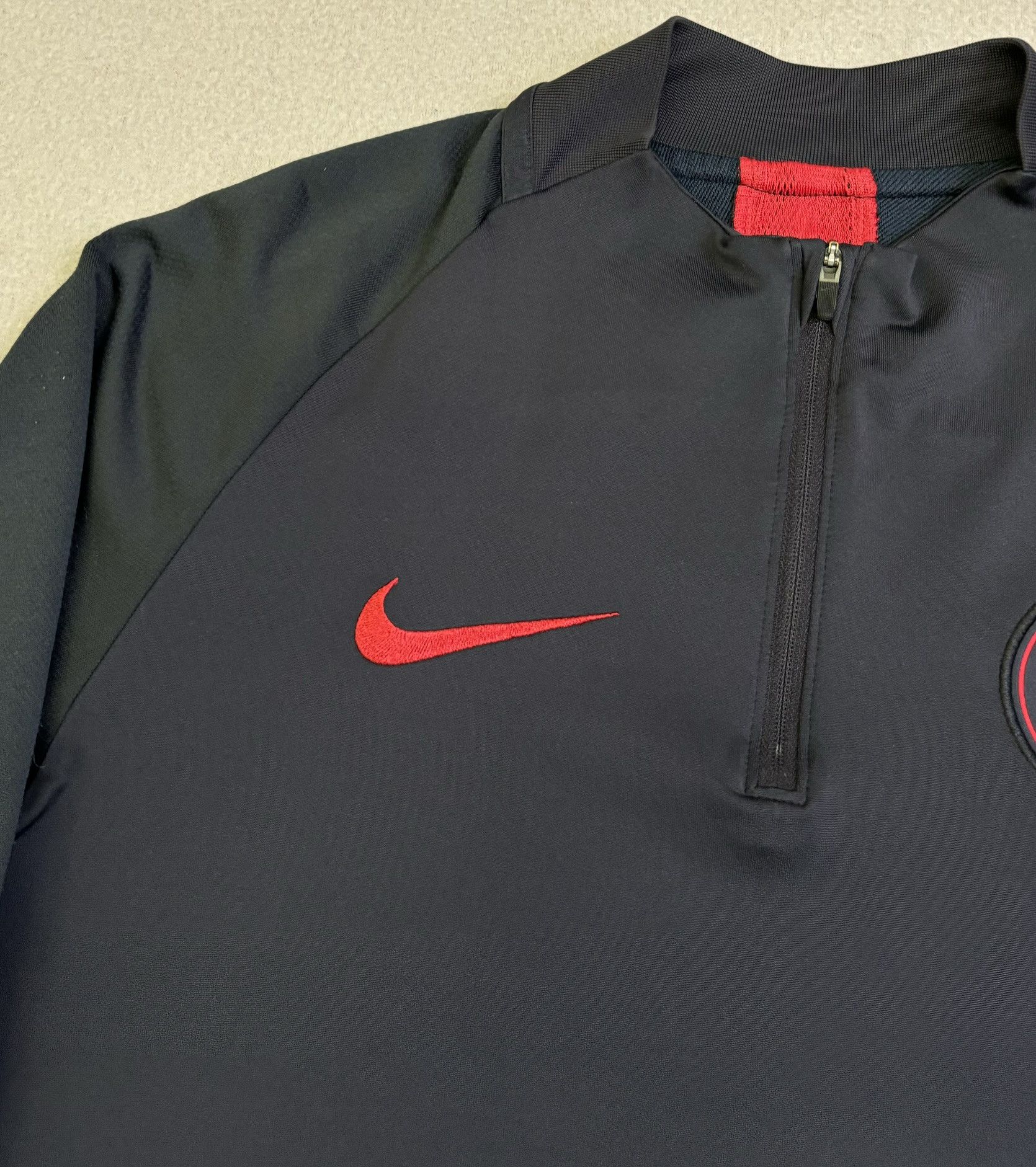 Nike Paris Saint Germain 2019/2020 Nike Football Sweatshirt. S Size US S / EU 44-46 / 1 - 7 Thumbnail