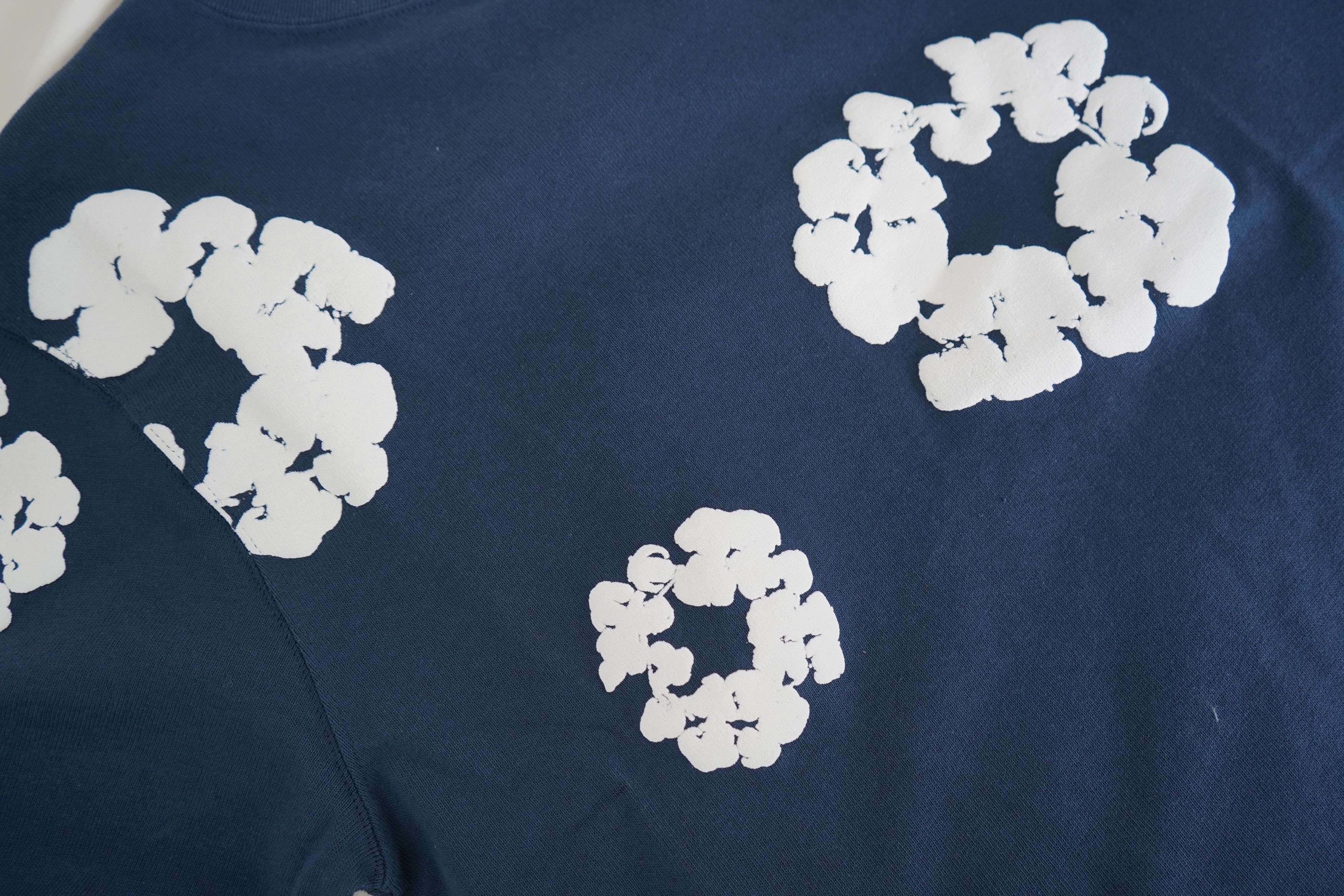 DENIM TEARS Denim Tears Long-Sleeve Wreath Tee Navy S Size US S / EU 44-46 / 1 - 3 Thumbnail