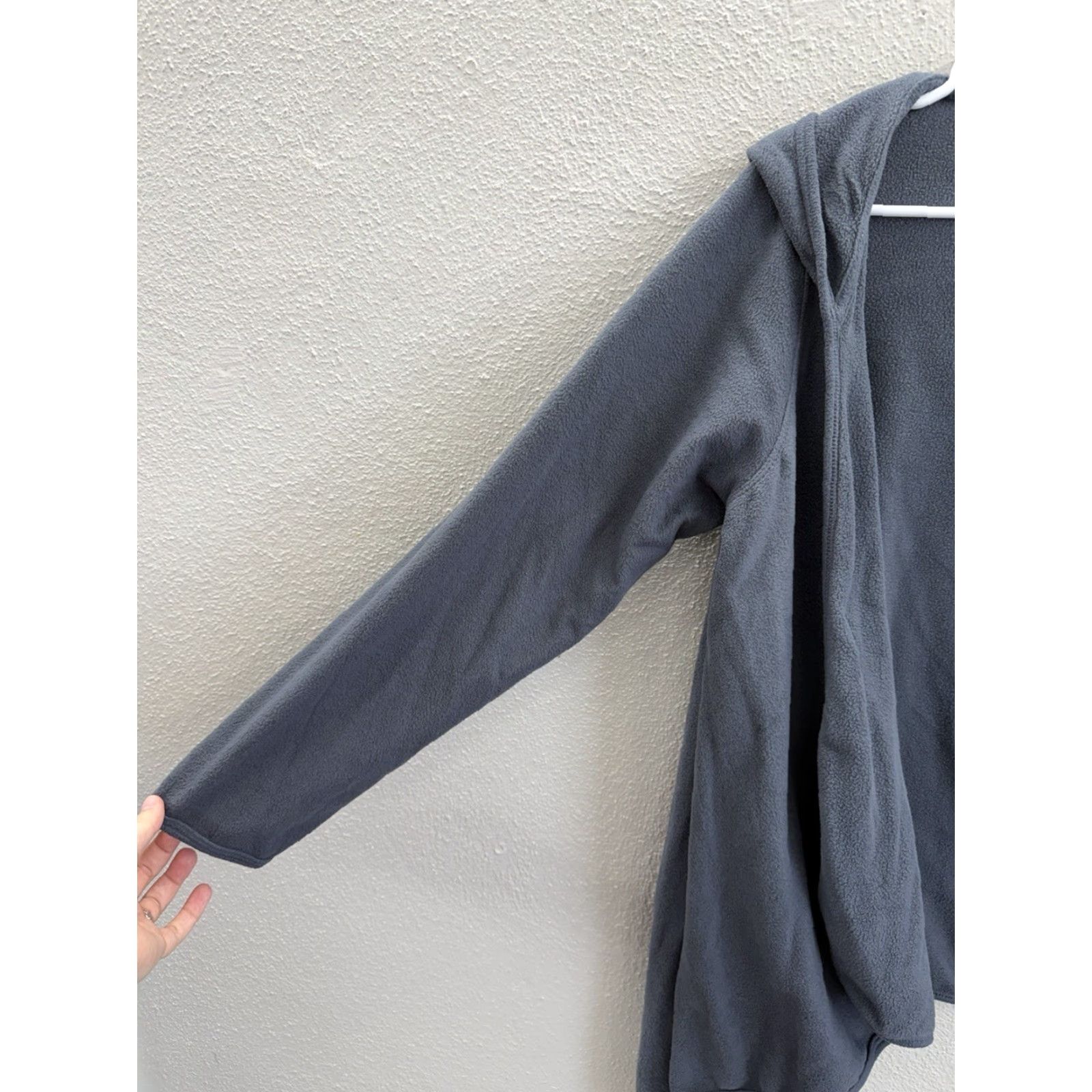 Vintage Cuddl Duds Climate Right Womens Cardi Size L/XL Gray Fleece Hooded Open Front Cardigan Cardigan Womens L/XL Gray Fleece Hooded Classic Size L / US 10 / IT 46 - 2 Thumbnail