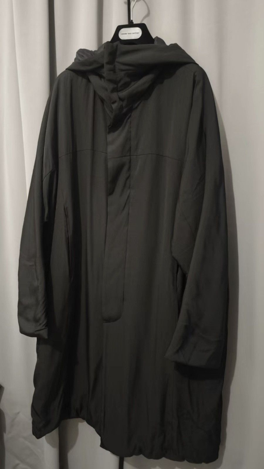 Yohji Yamamoto Yohji Yamamoto Quilted Silk Autumn/Winter Cape Coat Size US M / EU 48-50 / 2 - 3 Thumbnail
