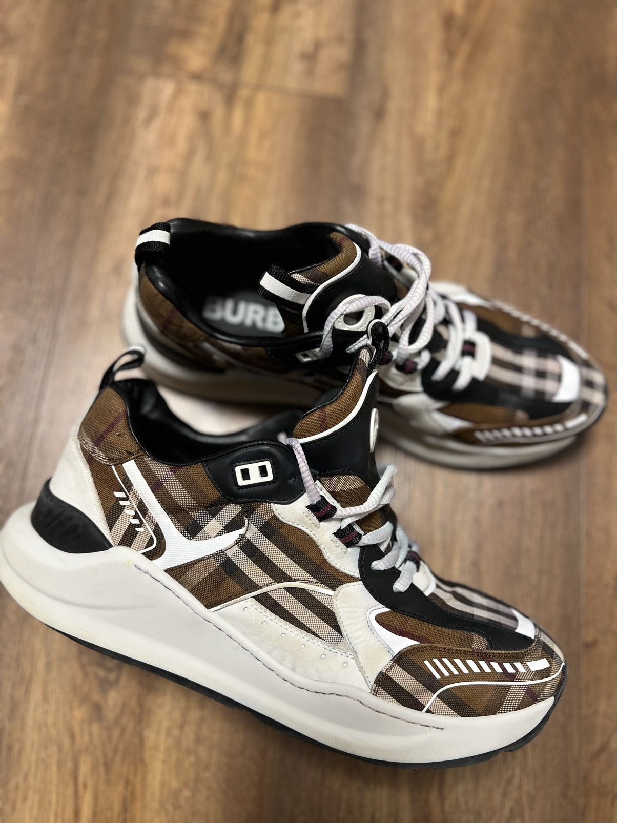 Burberry Burberry Brown Vintage Check Sneakers Size US 12 / EU 45 - 3 Thumbnail