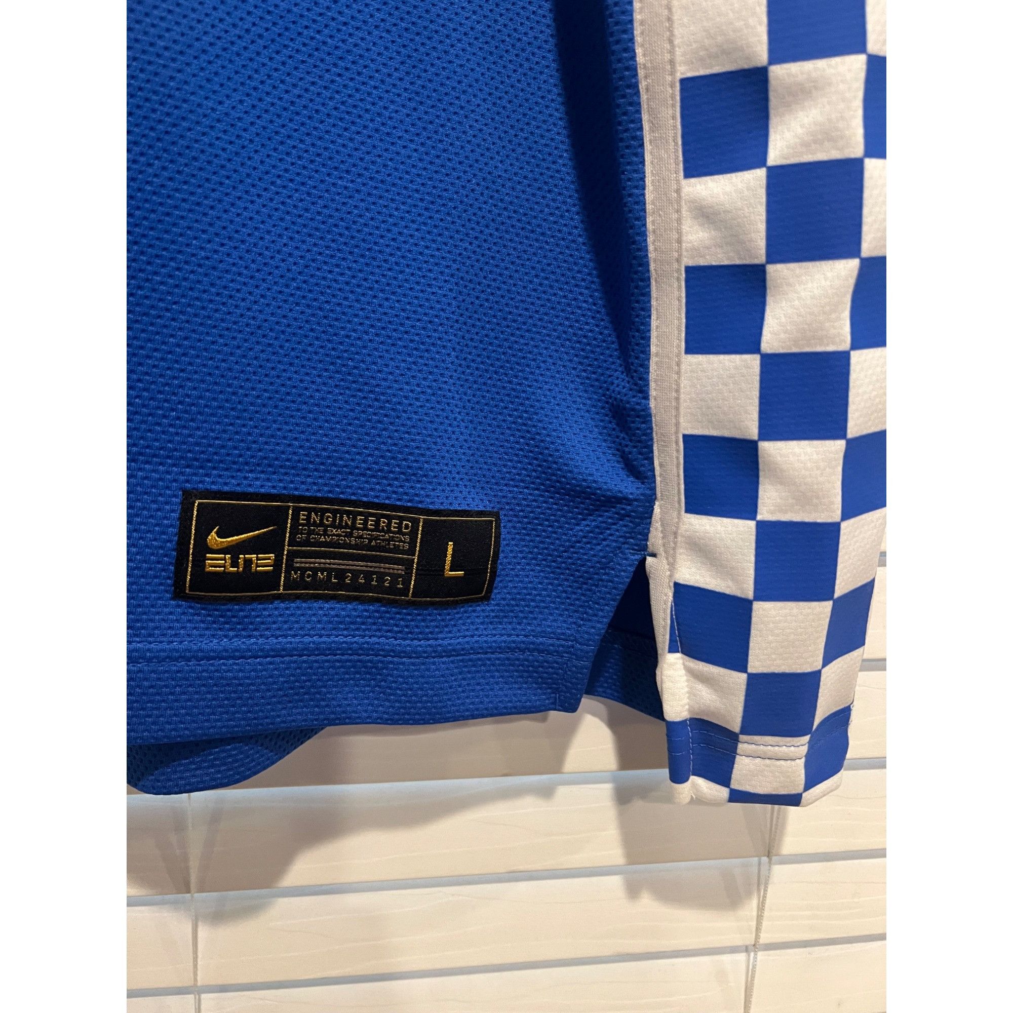 Nike NIKE KENTUCKY WILDCATS BLUE LIMITED NO23 JERSEY - Size L Size US L / EU 52-54 / 3 - 3 Thumbnail