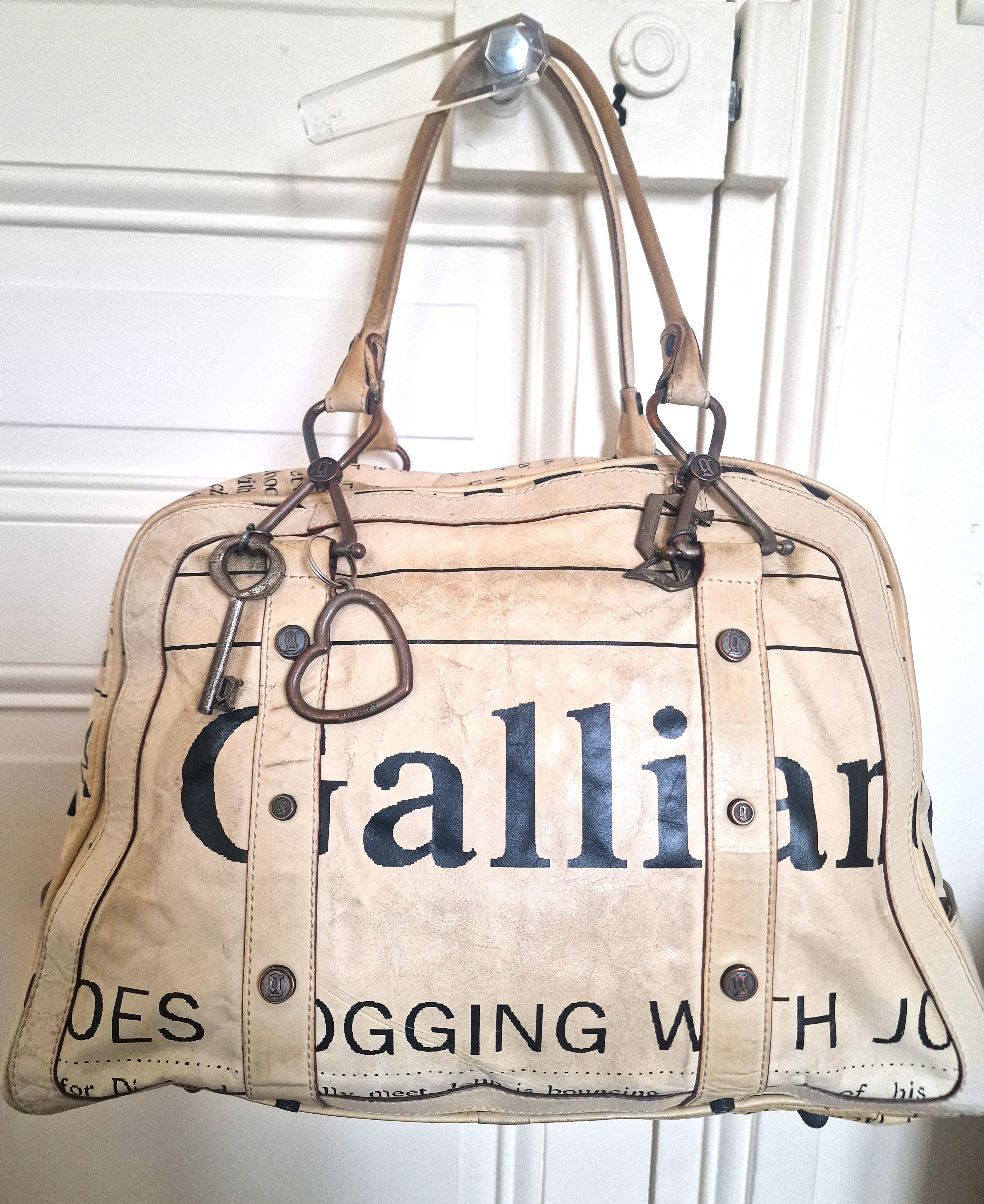 バッグ John galliano news paper shoulder bag John galliano news paper shoulder bag Rare John Galliano