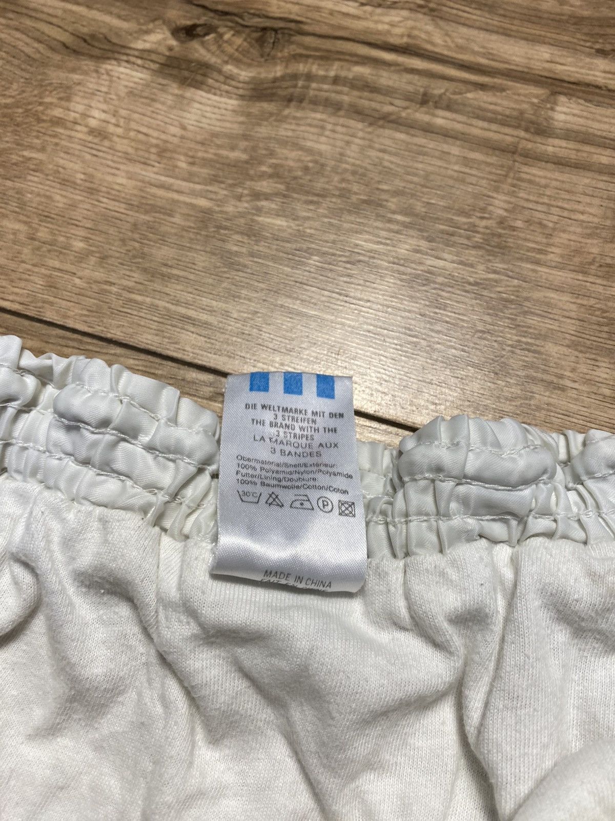 Adidas VINTAGE ADIDAS SHORTS FOOTBALL SOCCER MENS SPRINTER Sz M Size US 32 / EU 48 - 5 Thumbnail