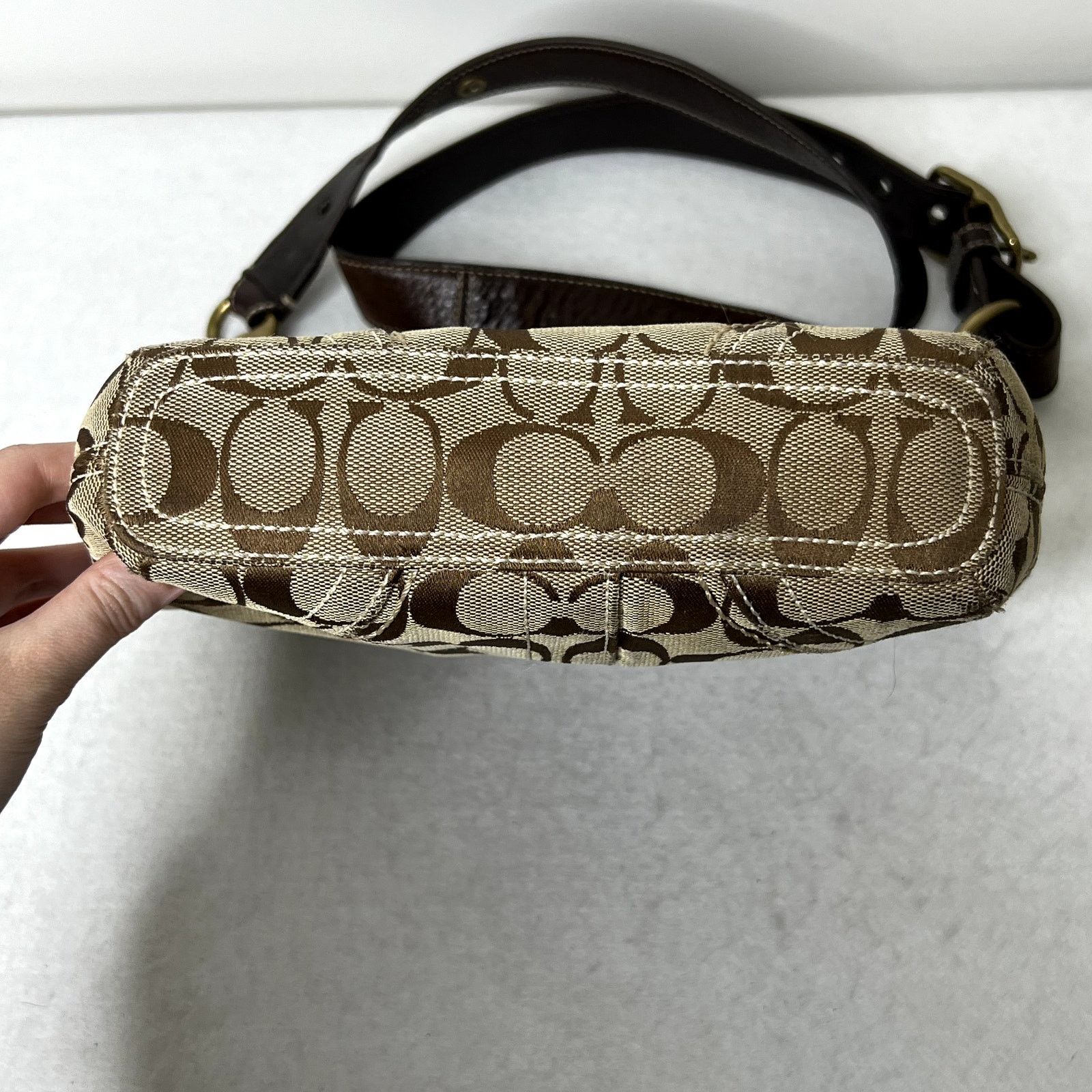 Coach Vintage Coach Signature Crossbody Shoulder Bag Size ONE SIZE - 5 Thumbnail