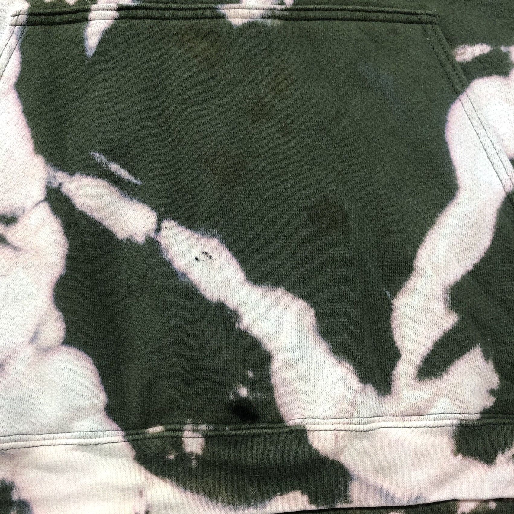 Nike VINTAGE Nike Hoodie Men XL Green Tie Dye Swoosh 90s Center Pullover Sweatshirt with Pockets Size US XL / EU 56 / 4 - 4 Thumbnail
