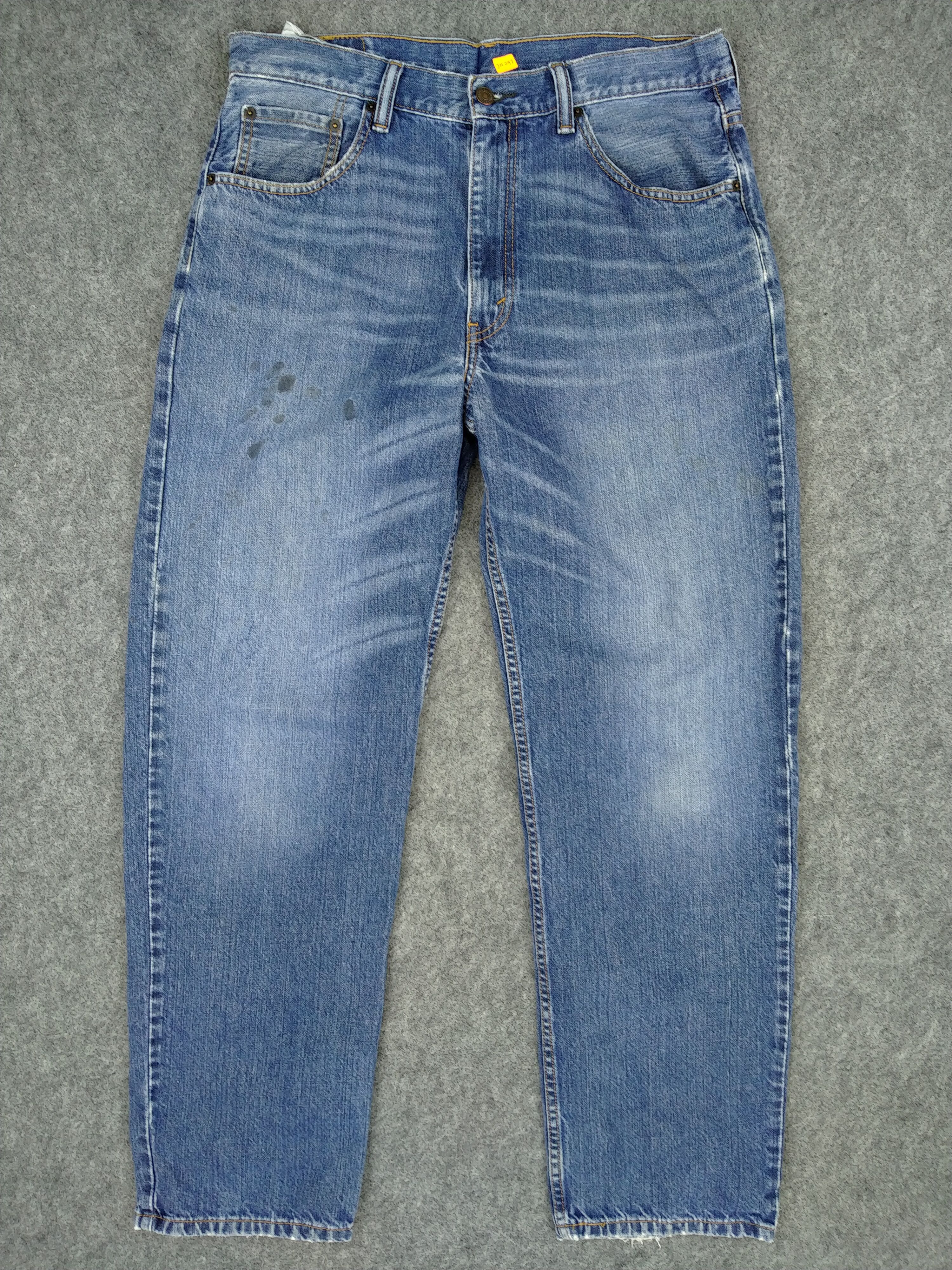 image of Distressed Denim x Hype Vintage Levi's 550 Distressed 34 X 31 Denim -Jn297 in Blue Distressed, Men'