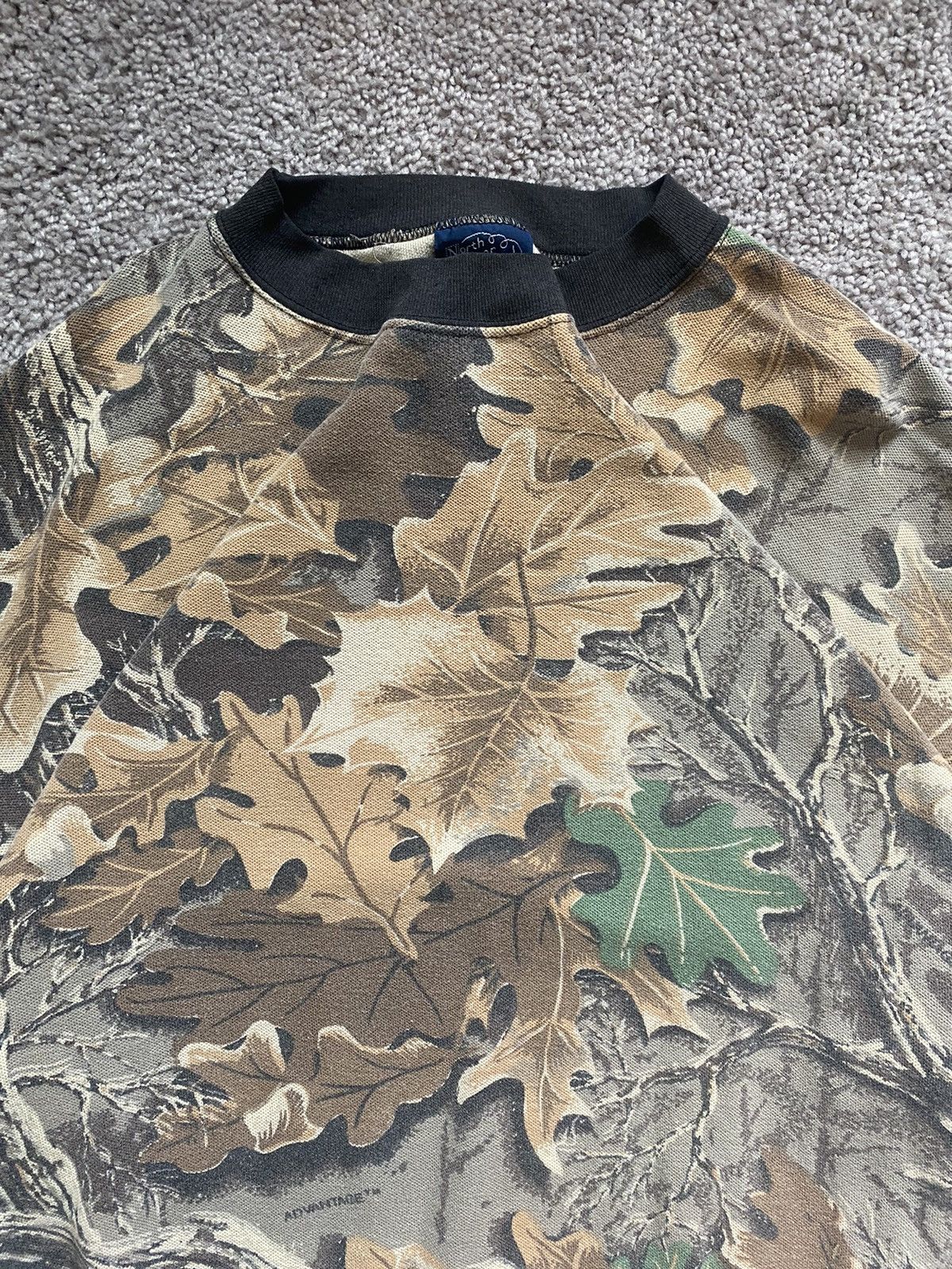 Vintage Vintage Crazy 90s Realtree Camo Sweatshirt Size US M / EU 48-50 / 2 - 2 Thumbnail