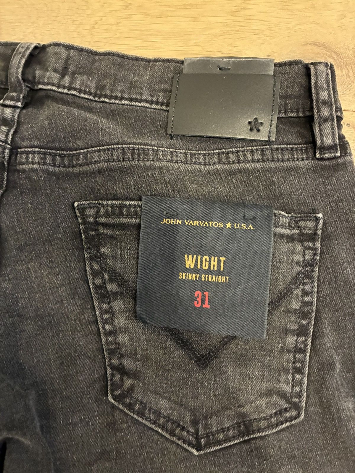 John Varvatos Wight Rock and Rolla Wash jeans 31. Size US 31 - 12 Thumbnail