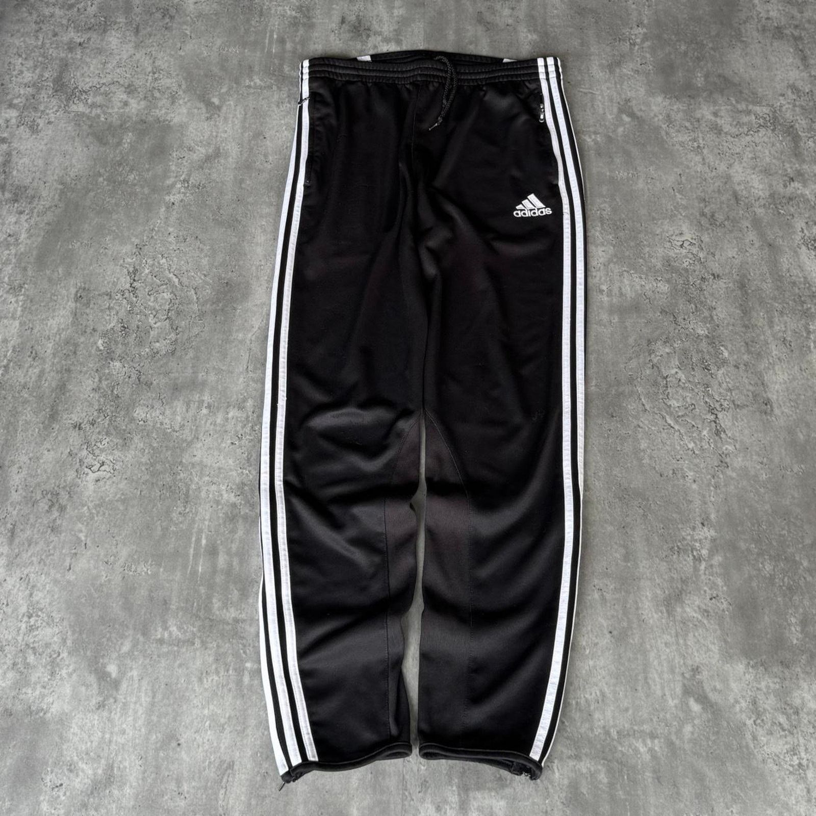 Adidas × Vintage Vintage Y2K Adidas Black Embroidered Grunge Opium Sweatpants Size US 35 - 1 Thumbnail