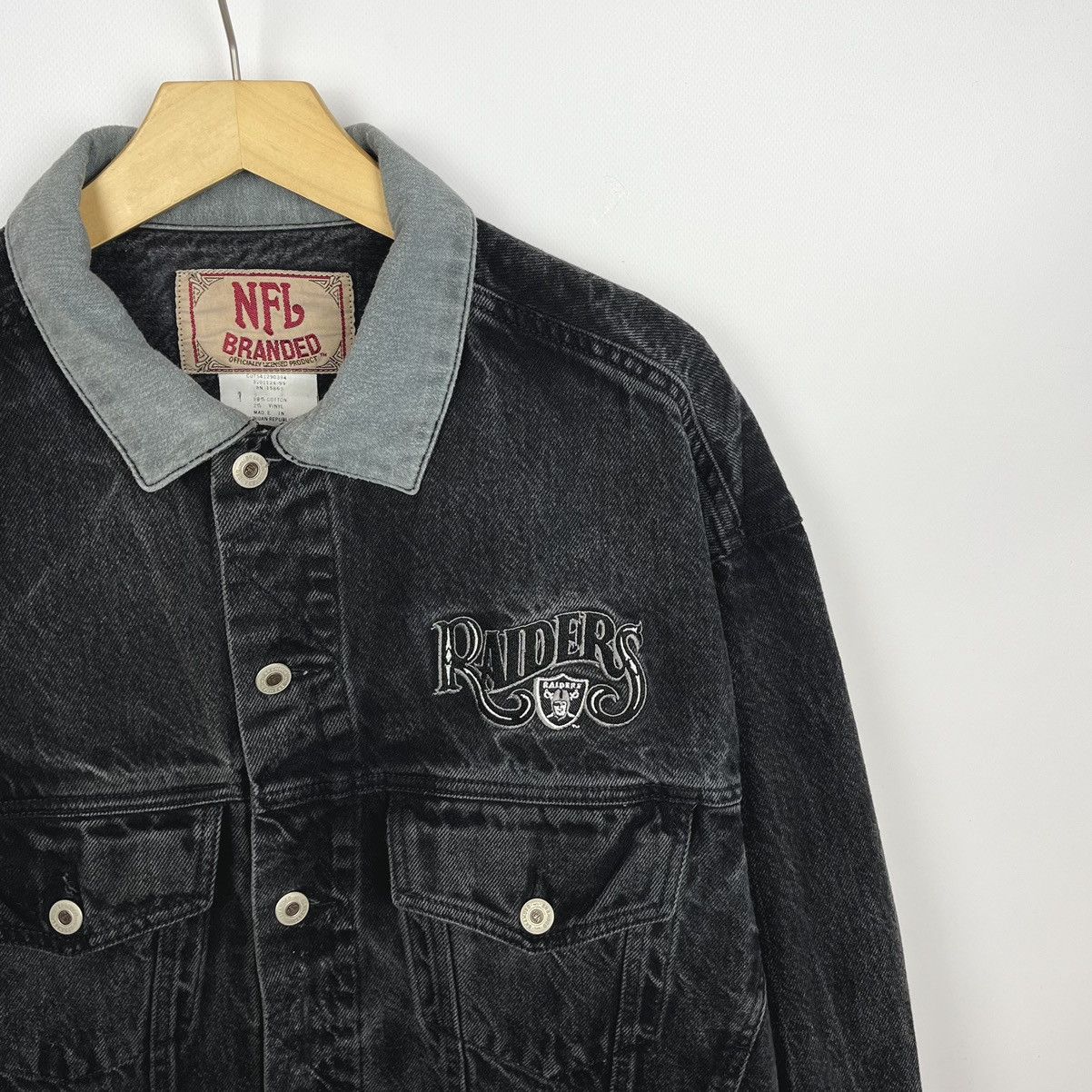 NFL Vintage Oakland Raiders NFL rare big logo denim jacket 90’s Size US M / EU 48-50 / 2 - 3 Thumbnail