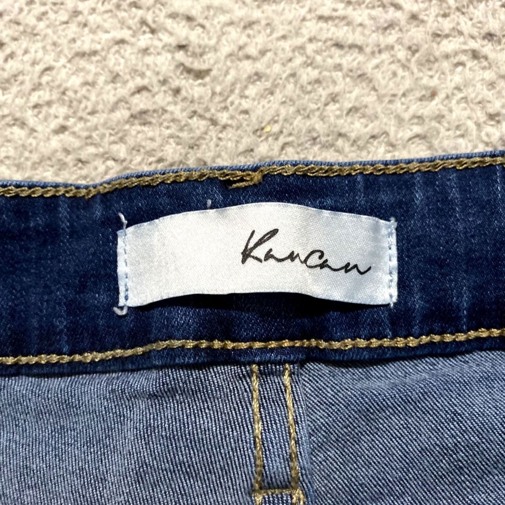 Vintage Kancan Jeans Shorts Blue Denim Dark Wash Mid Rise Inseam 3" Cuffed 5-Pocket Stretch Casual Womens Size 28 Shorts Size 28" / US 6 / IT 42 - 3 Thumbnail