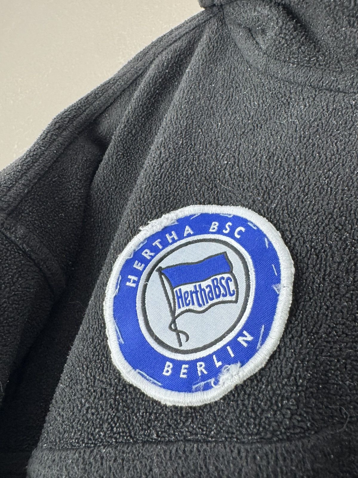 Adidas Adias 90s Hertha Berlin football soccer fleeve sweatshirt Size US L / EU 52-54 / 3 - 3 Thumbnail
