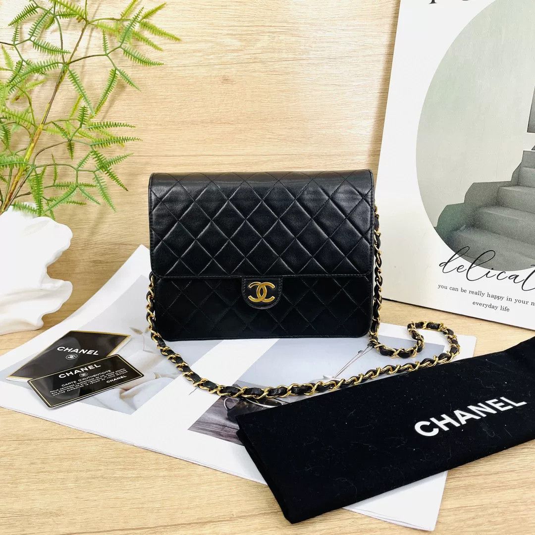 Chanel Pre-loved Bag Very good condition Size ONE SIZE - 1 Thumbnail