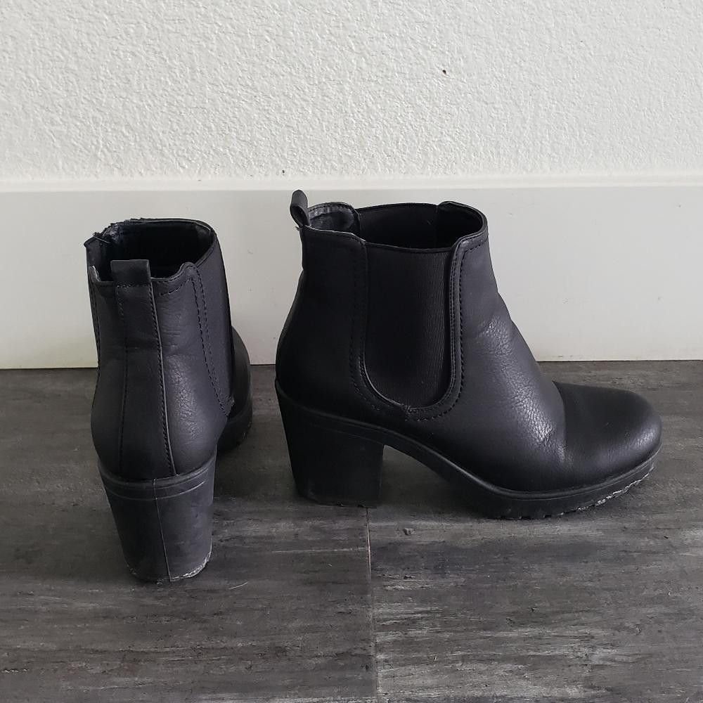 Designer Black Matte Leather Krush Bootie Size US 7 / IT 37 - 3 Thumbnail