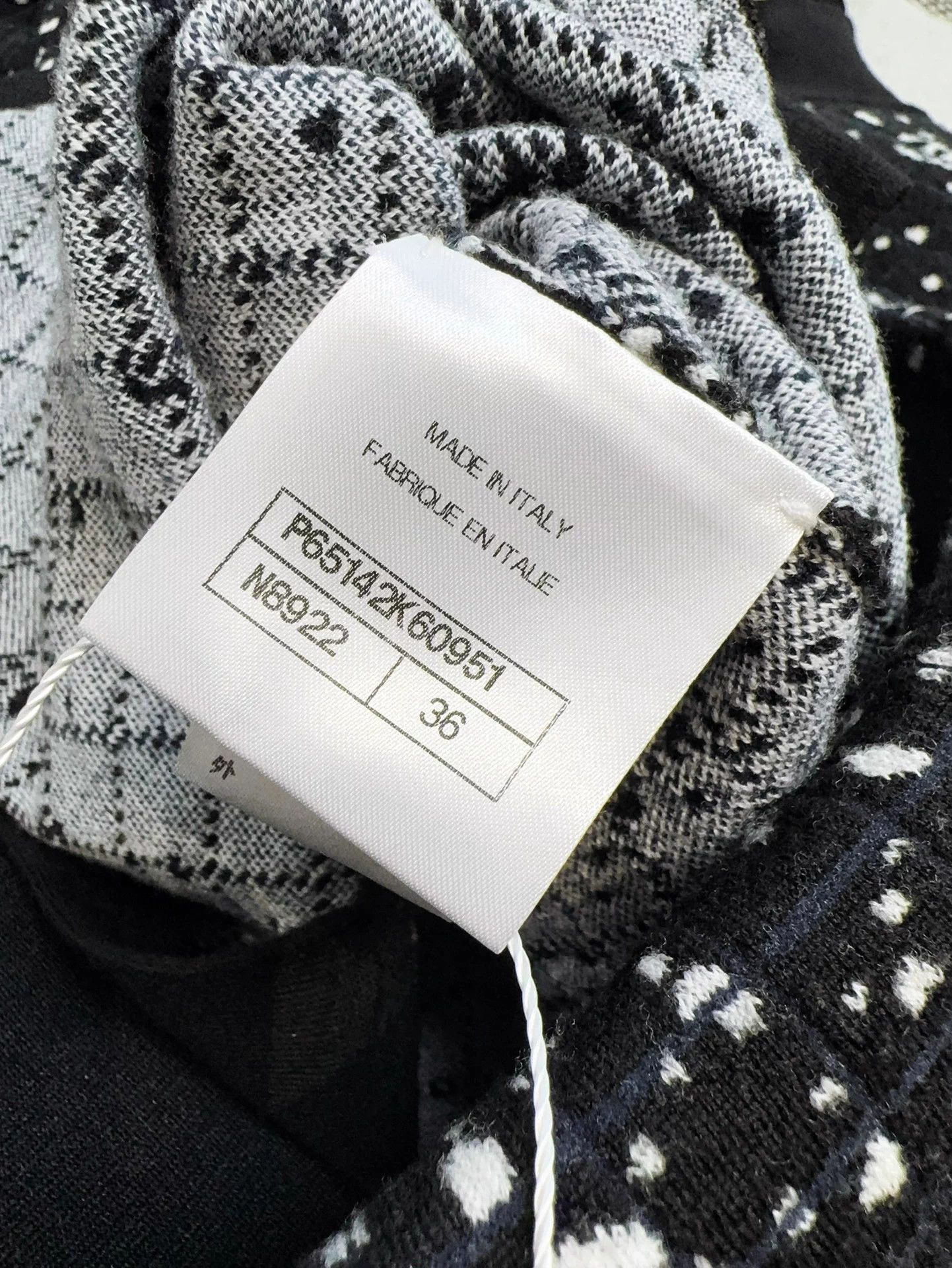 Chanel CHANEL 20n Cocow Ski Crystal Double C Knit LS Dress 36 New Size XS / US 0-2 / IT 36-38 - 8 Thumbnail