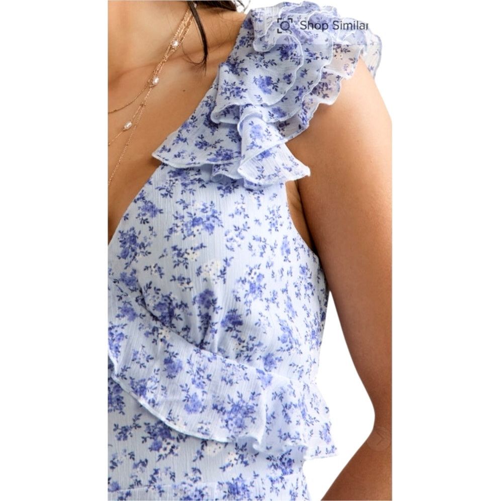 Other Francesca's Light Blue Kadence Floral Flutter Sleeve Romper Size 26" / US 2 / IT 38 - 4 Thumbnail