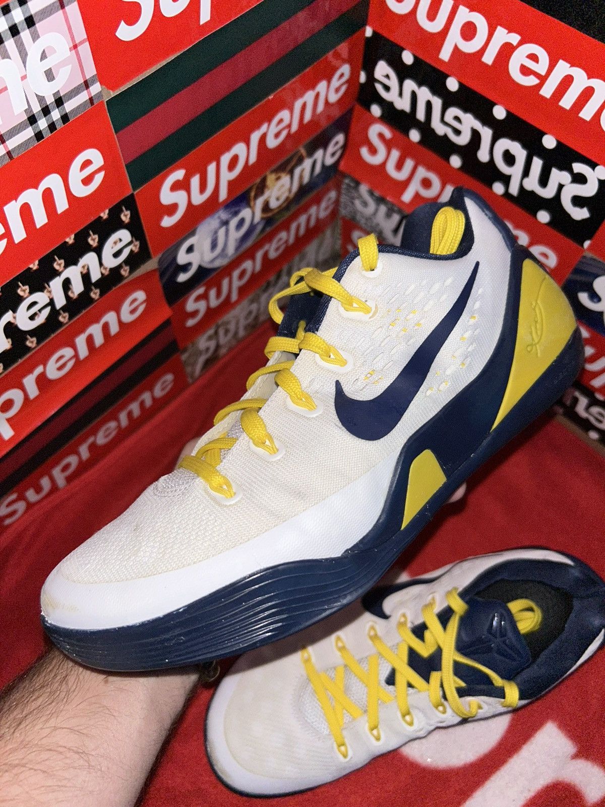Nike Nike Kobe 9 IX Low ID Size 8 688501-997 Michigan Size US 8 / EU 41 - 8 Thumbnail