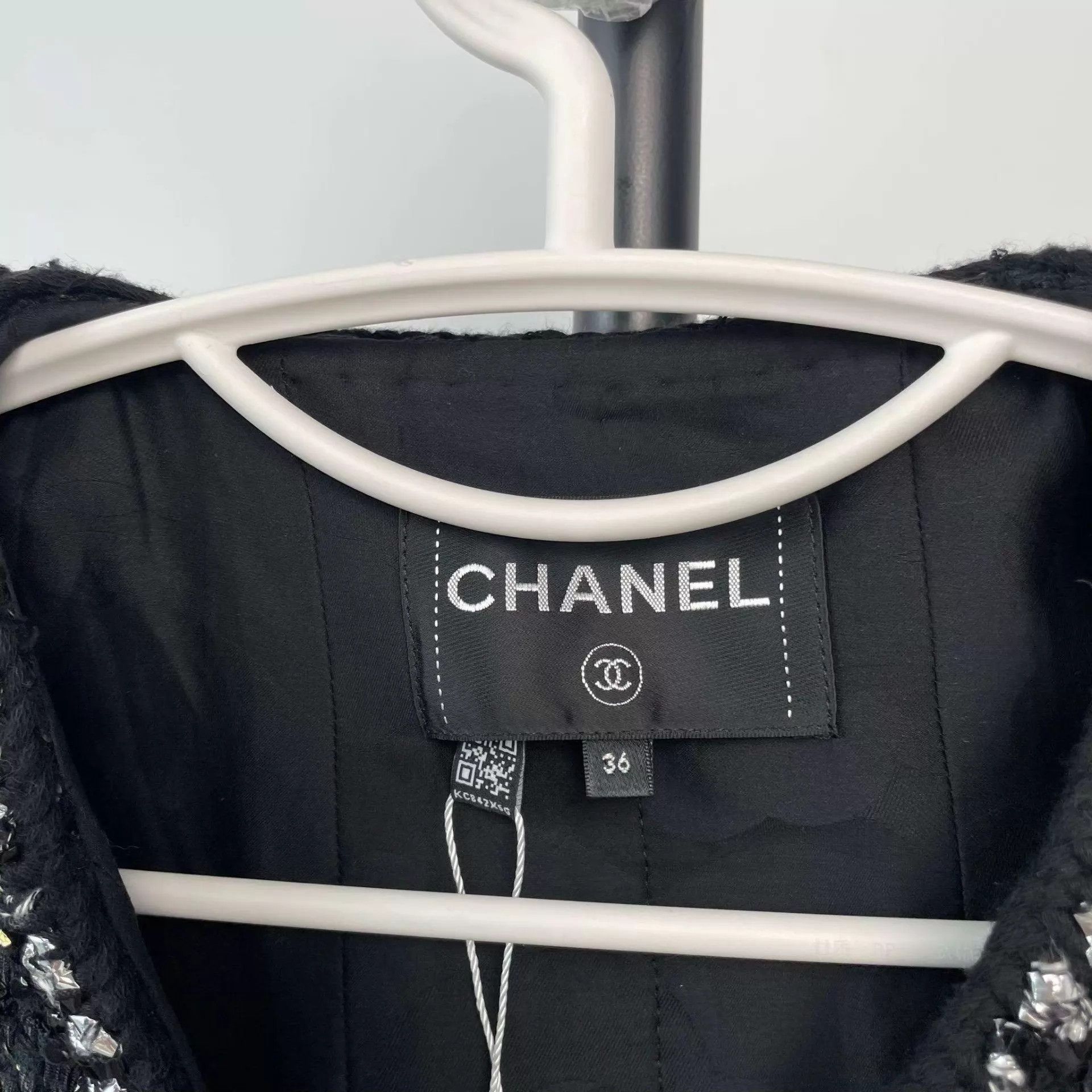 Chanel Chanel sequin b&w trim woven jacket size 36 Size XS / US 0-2 / IT 36-38 - 3 Thumbnail