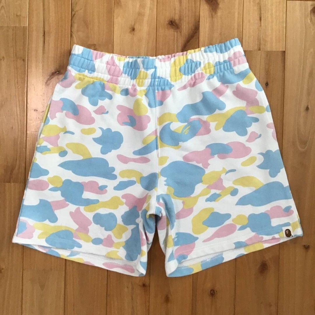 Bape BAPE Multi camo sweat shorts cotton candy camo APE ★size M Size 36" / US 14 / IT 50 - 1 Thumbnail