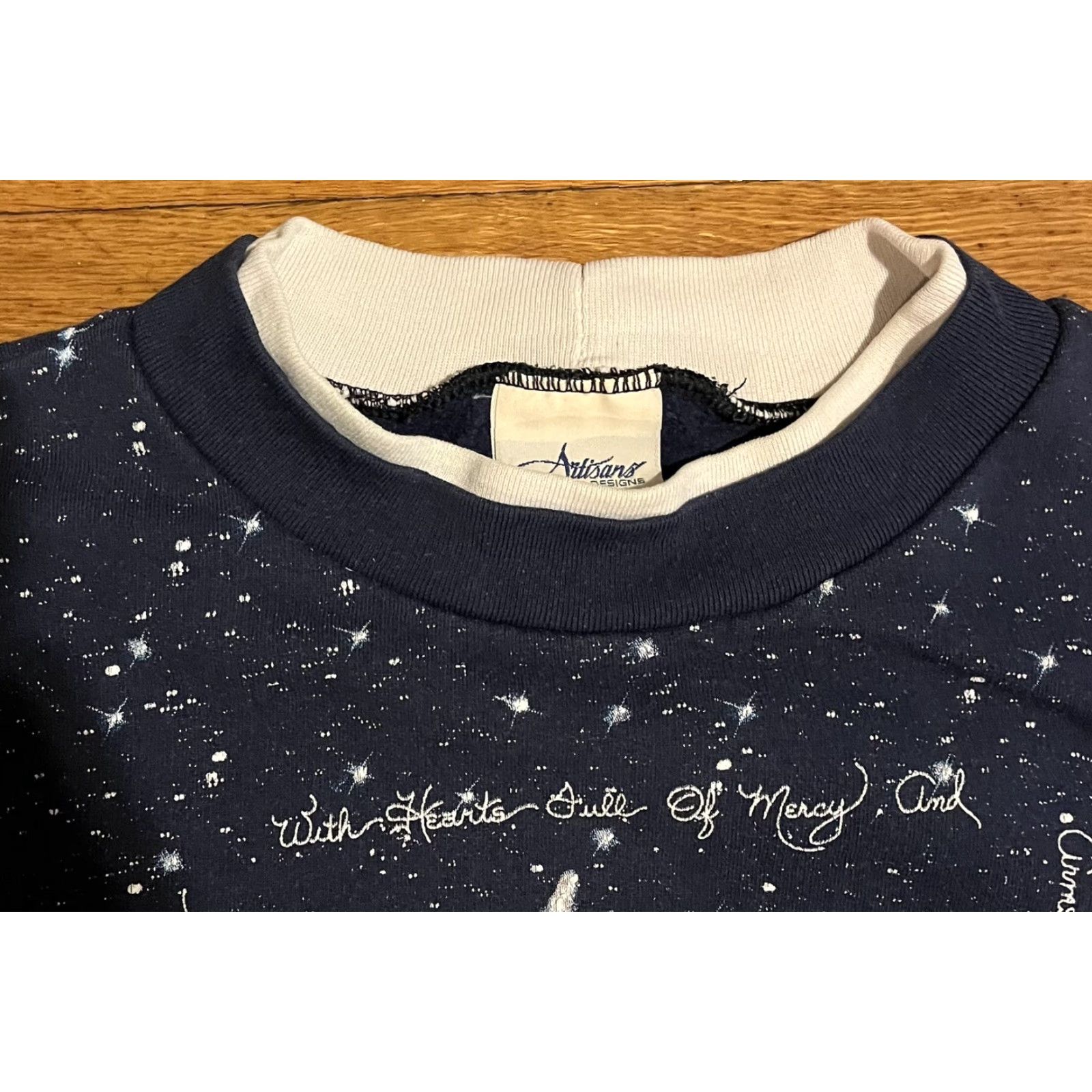 Vintage VINTAGE Artisans Sunschein Designs Christmas Sweater Women’s 2XL Blue Oversized Graphic Print Crew Neck Long Sleeve Pullover Knit Holiday Retro Size XXL / US 16-18 / IT 52-54 - 7 Thumbnail
